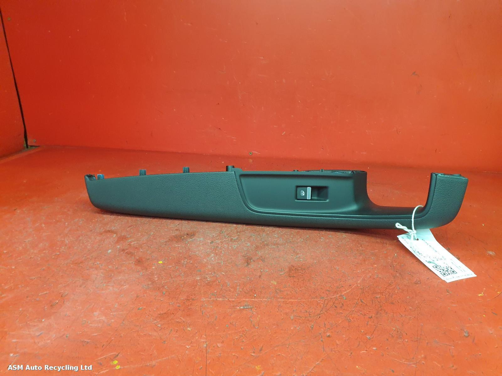 View Auto part Elect. Window Switch Audi Q7 2017