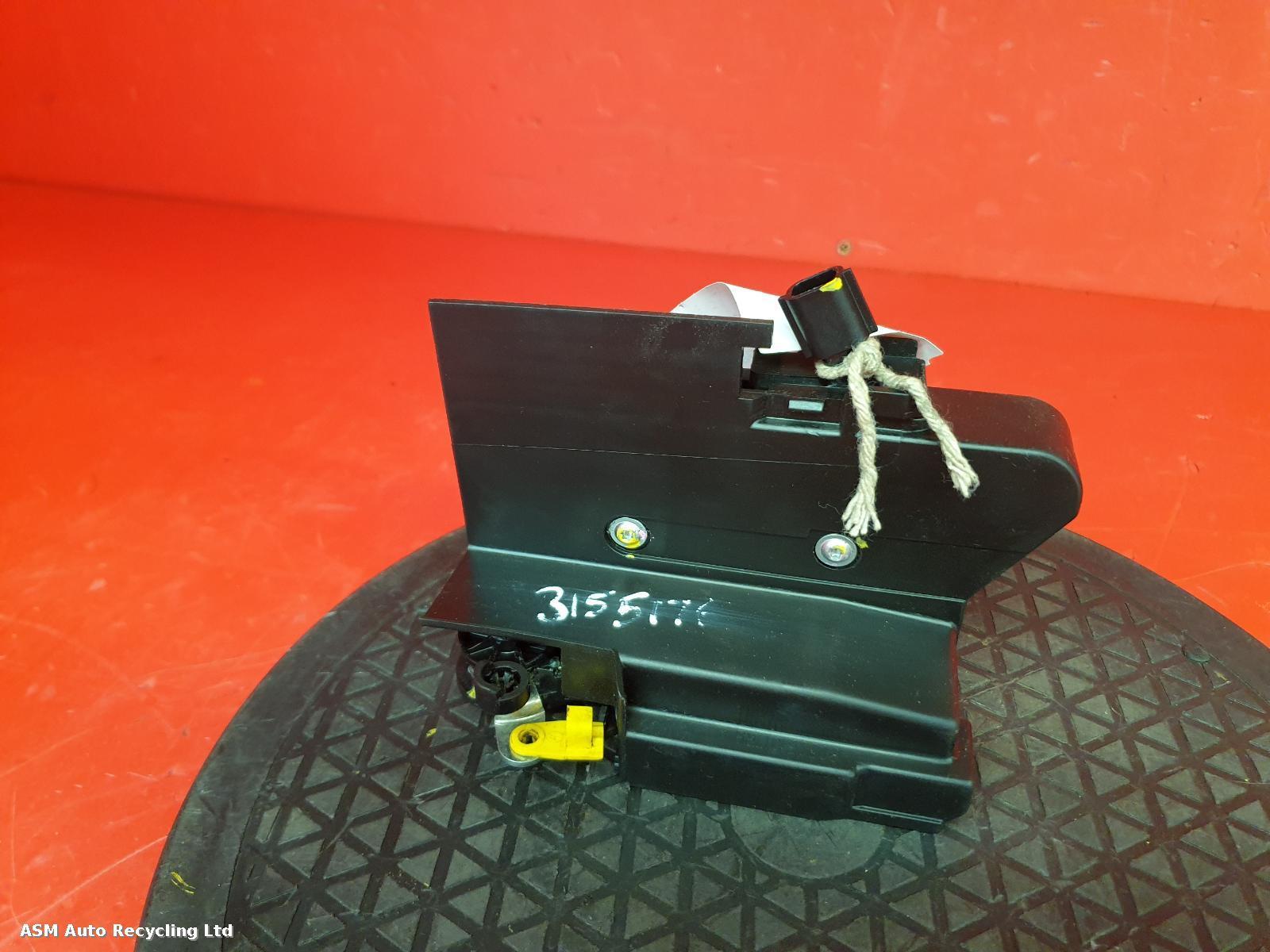 View Auto part Door Lock Assembly Dacia Sandero 2013