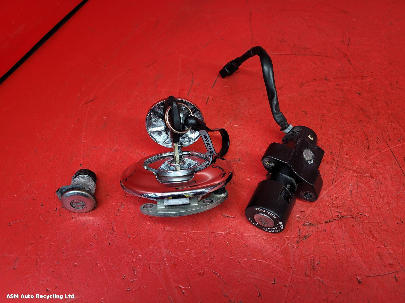 View Auto part Comp.Lock Set + Keys Royal Enfield Meteor 350 2021