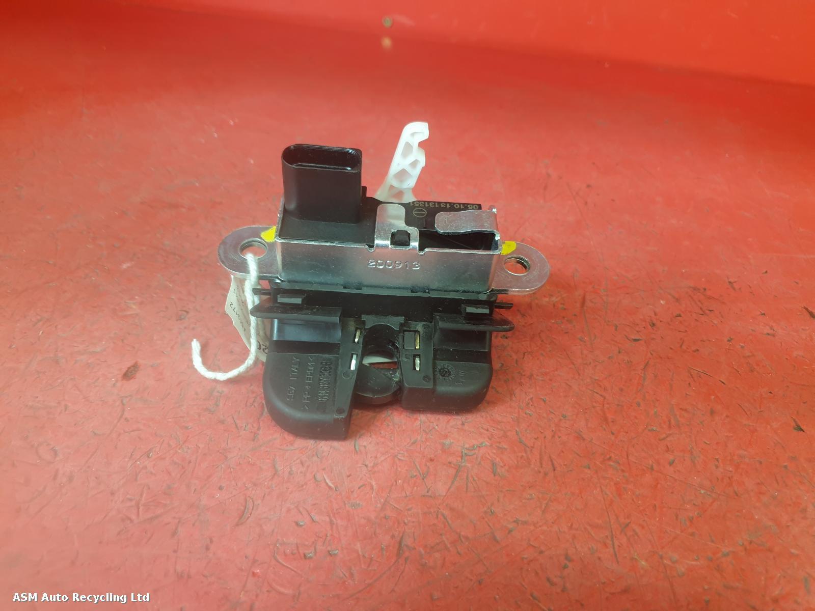 View Auto part Bootlid/Tailgate Lock Seat Ibiza 2013