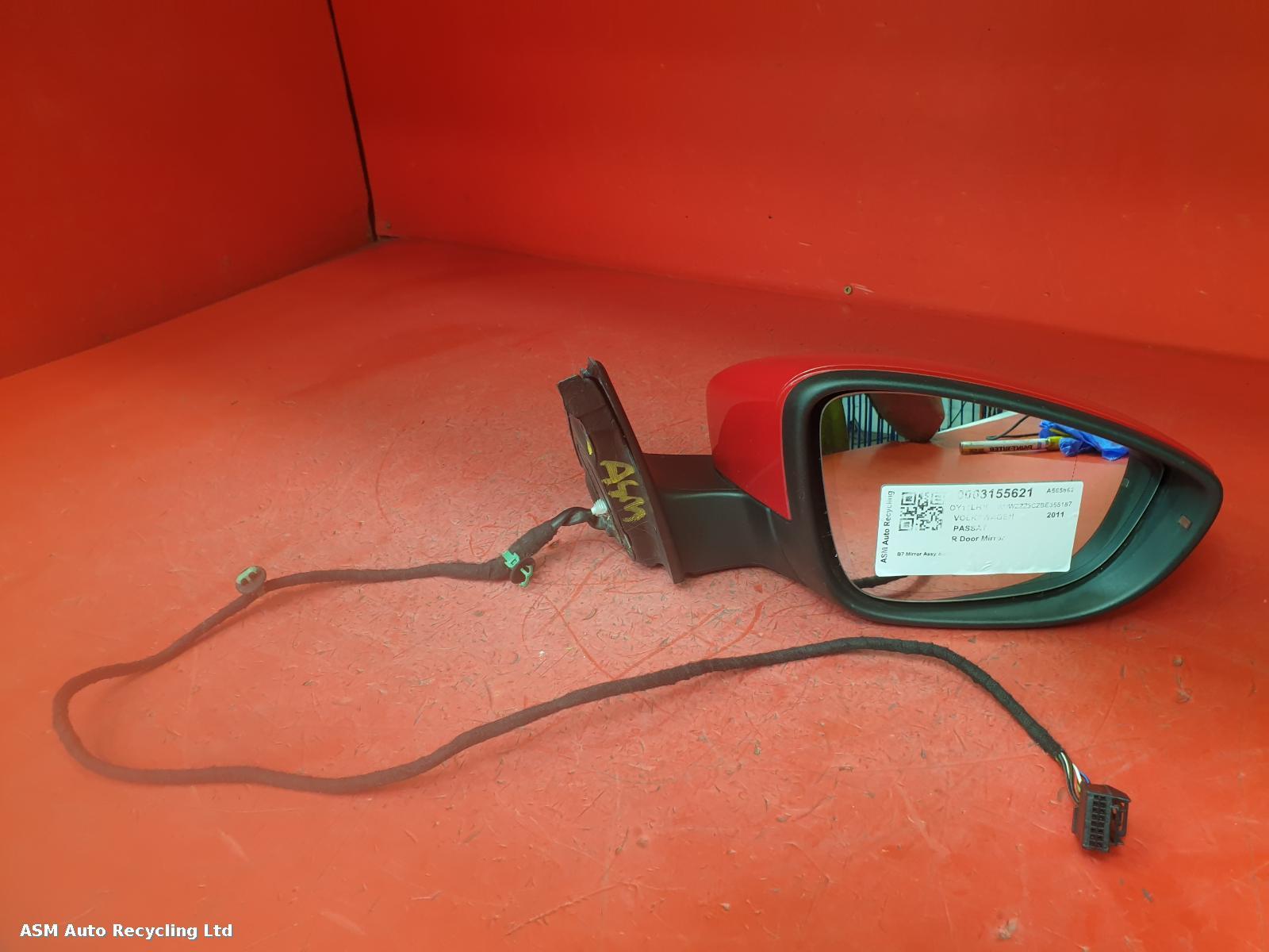 View Auto part R Door Mirror Volkswagen Passat 2011