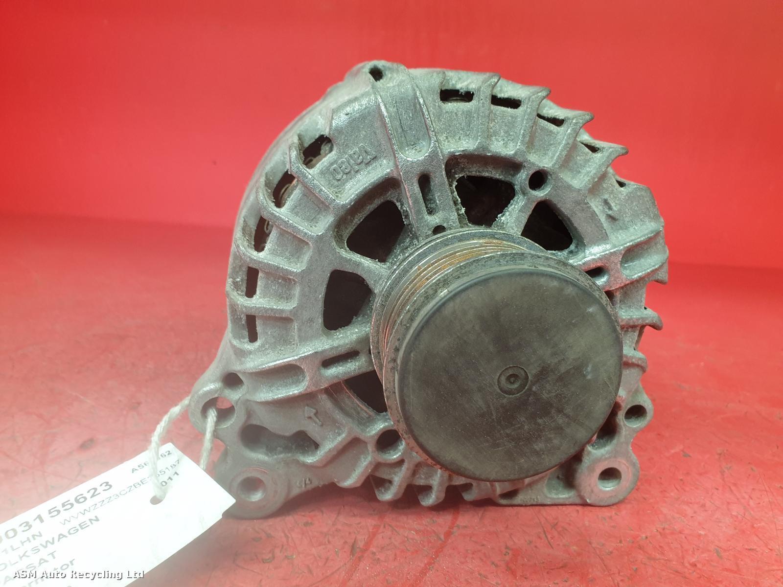 View Auto part Alternator Volkswagen Passat 2011