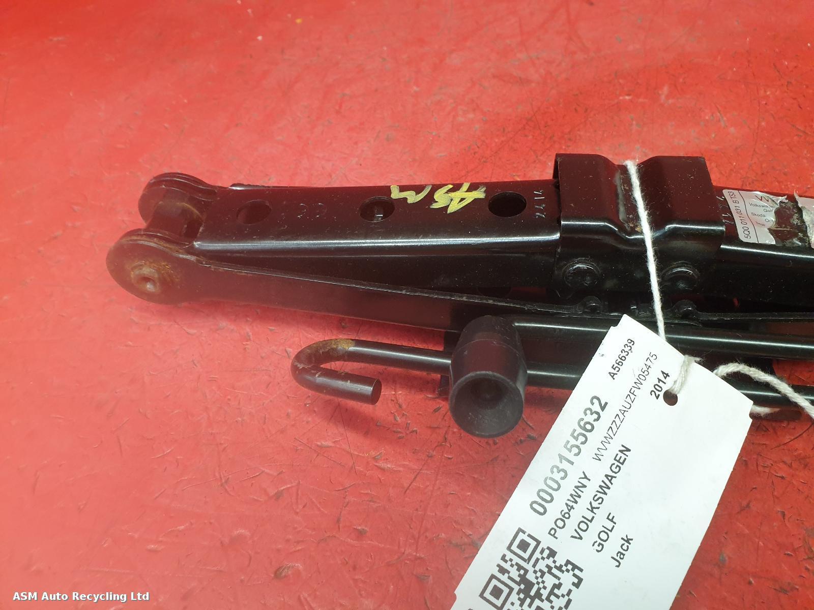View Auto part Jack Volkswagen Golf 2014