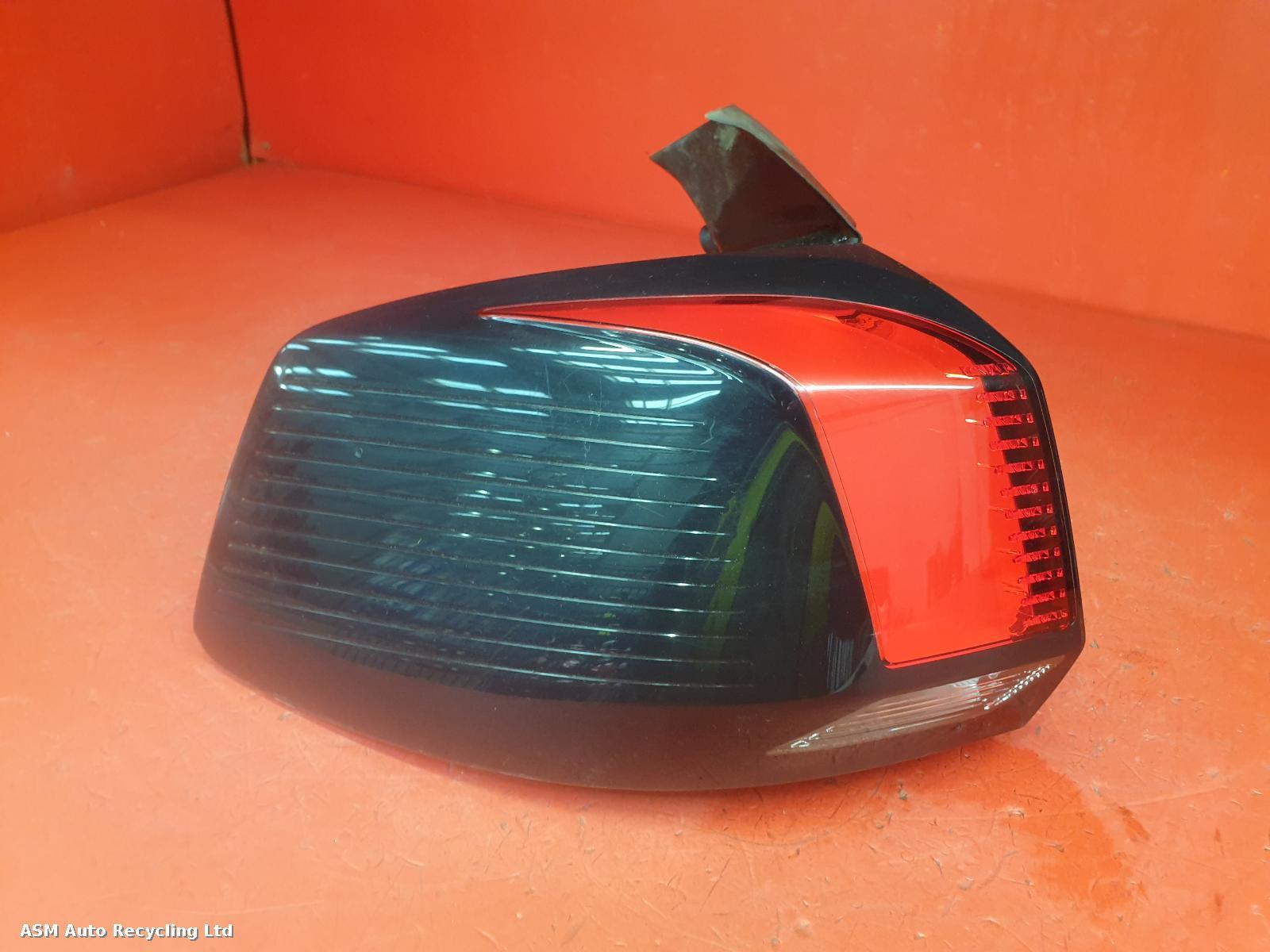 View Auto part L Taillight Peugeot 5008 2018