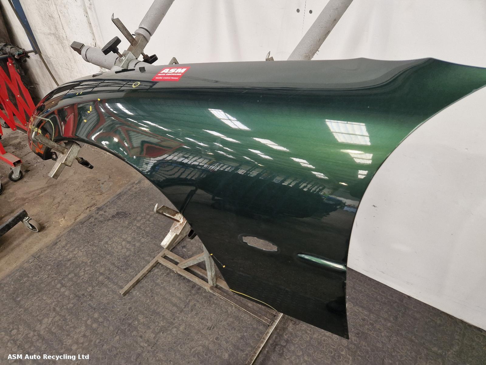 View Auto part L Wing Jaguar Xk8 1998