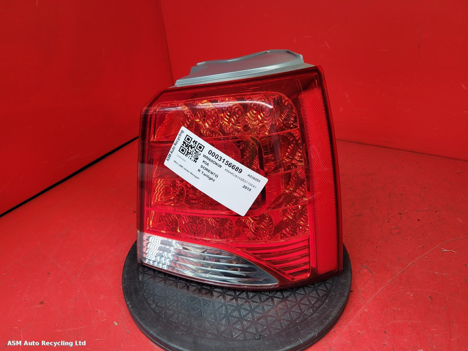 View Auto part R Taillight Kia Sorento 2010
