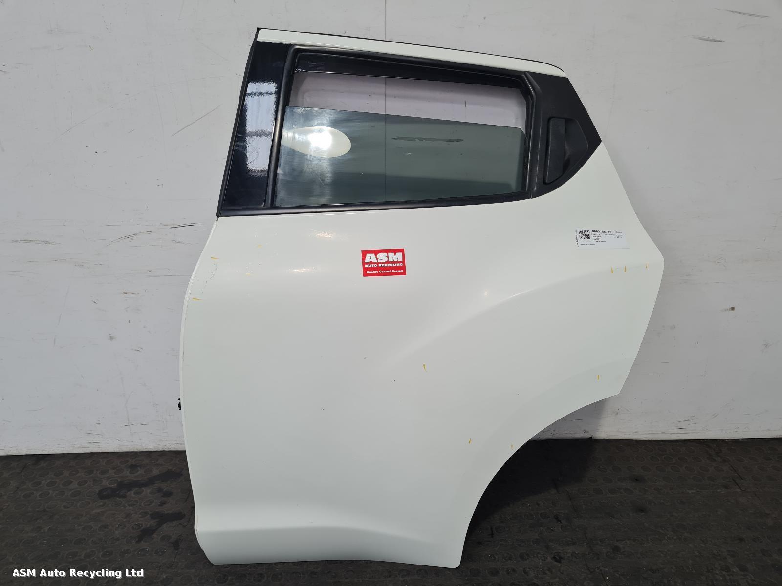 View Auto part L Rear Door Nissan Juke 2013