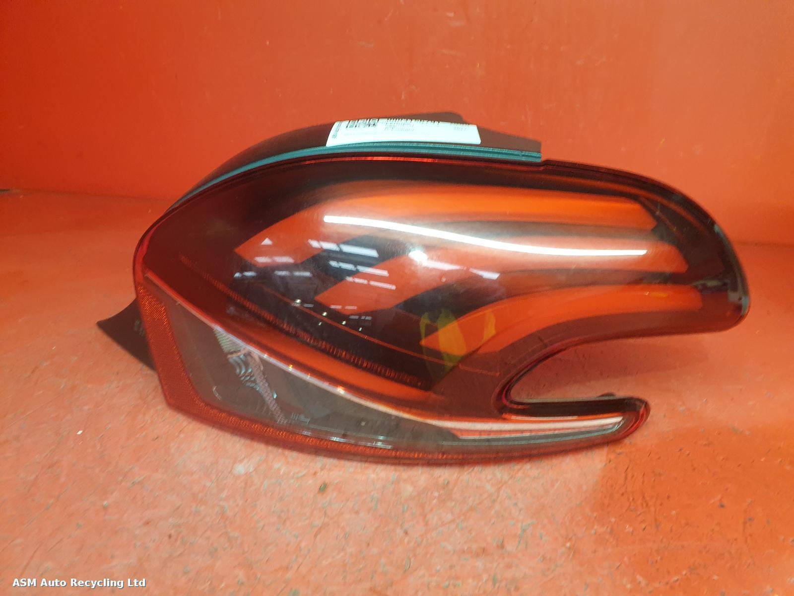 View Auto part R Taillight Peugeot 208 2017