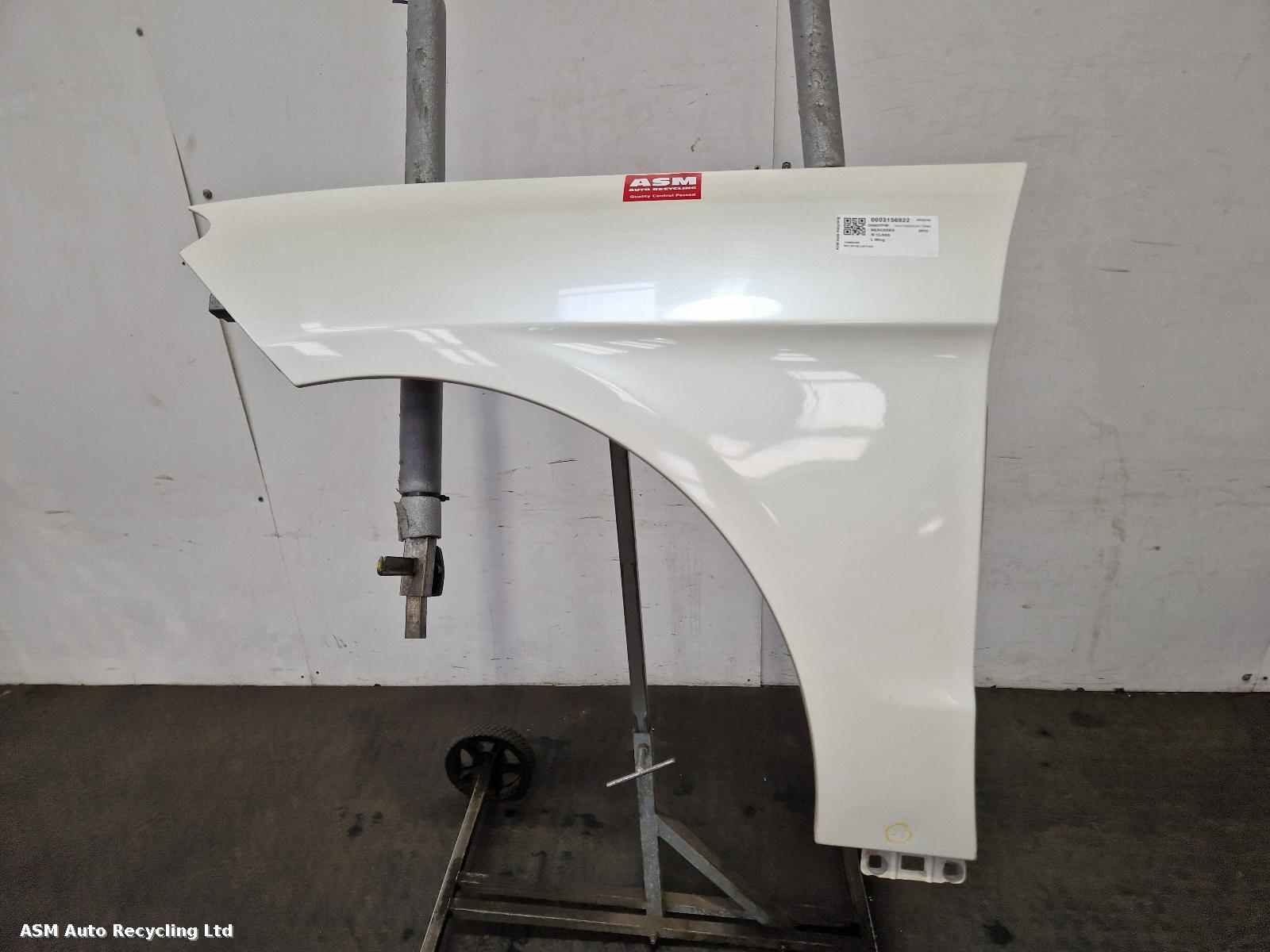View Auto part L Wing Mercedes M Class 2012