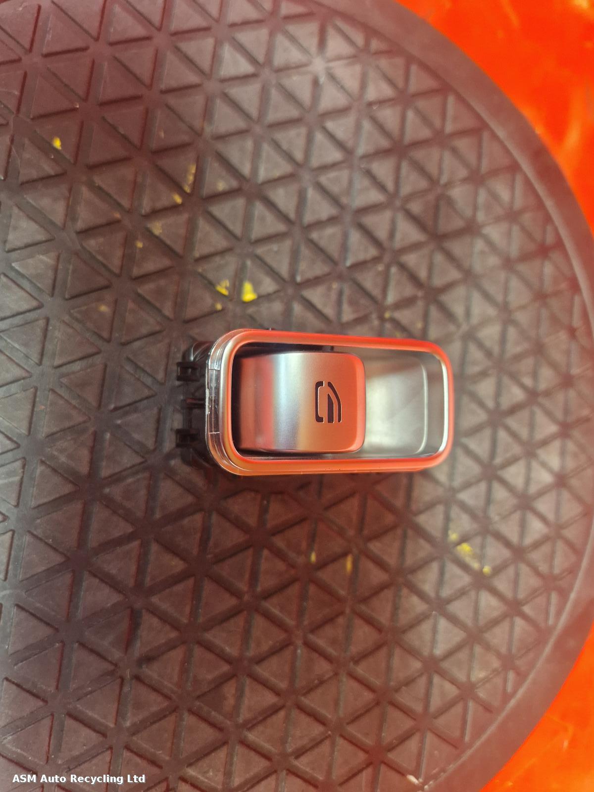 View Auto part Elect. Window Switch Mercedes G Range 2021