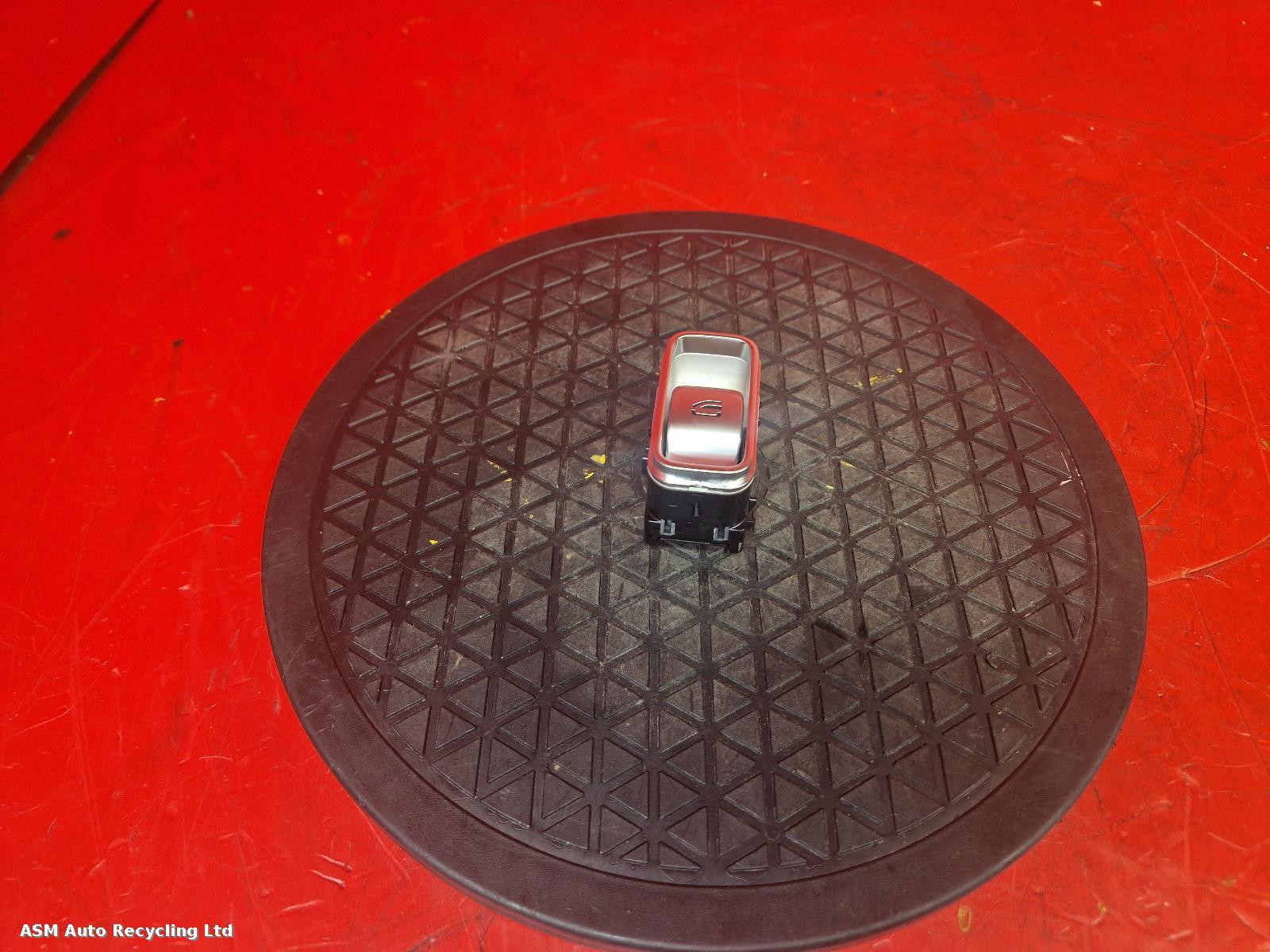 View Auto part Elect. Window Switch Mercedes G Range 2021