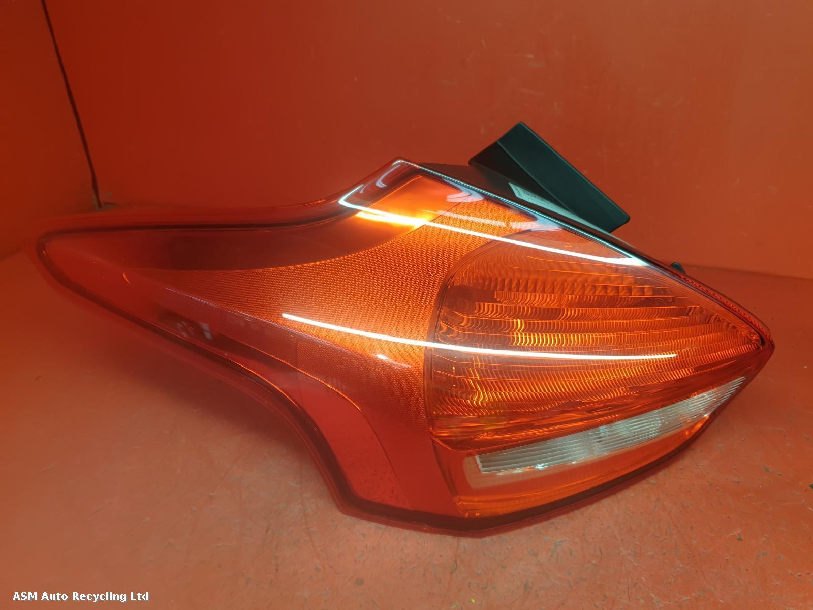 View Auto part L Taillight Ford Focus 2017