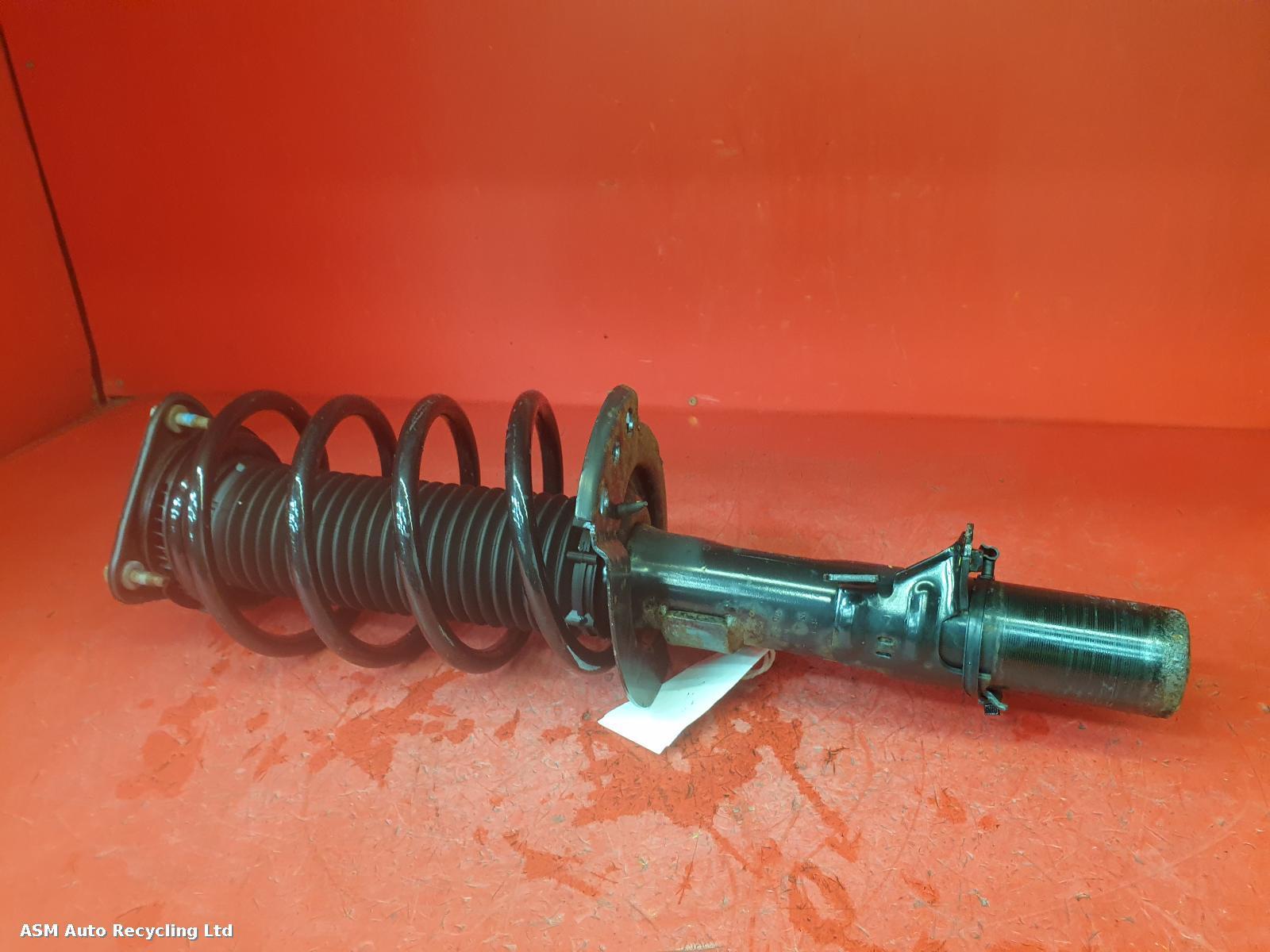 View Auto part LF Strut Ford Focus 2017