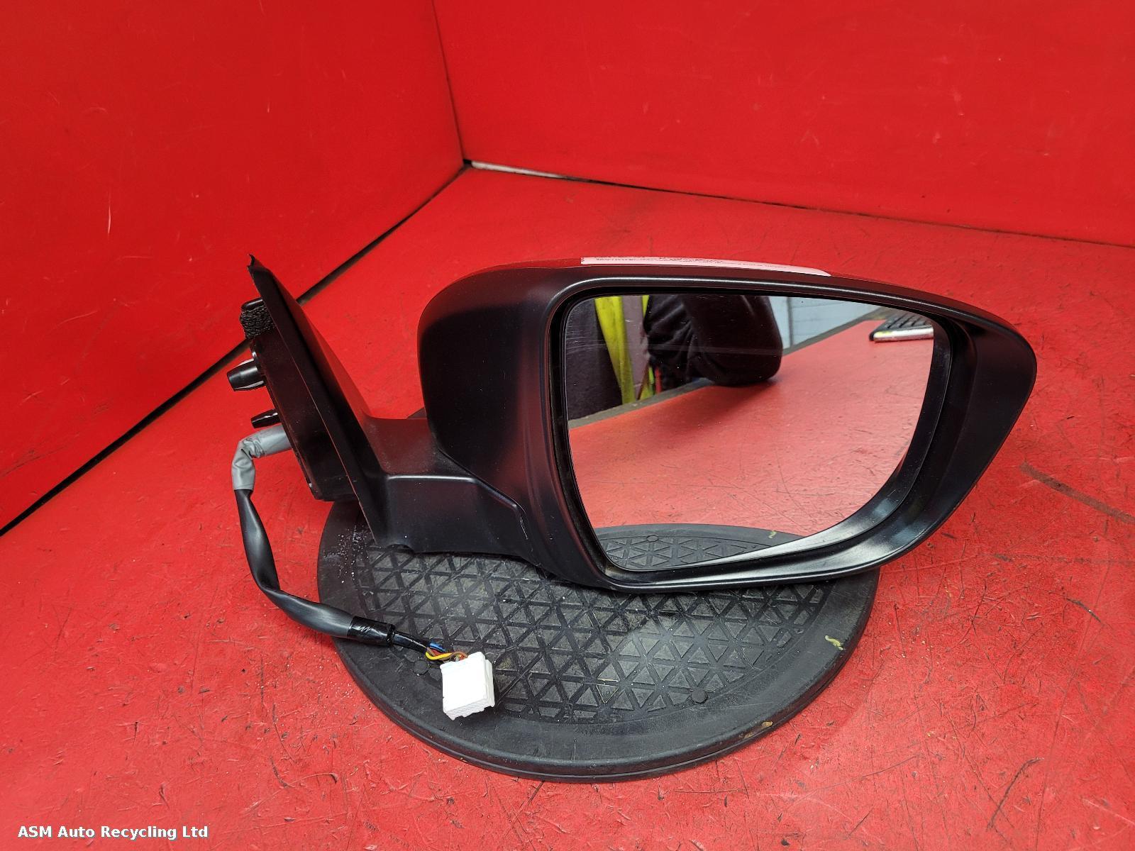 View Auto part R Door Mirror Nissan Qashqai 2017