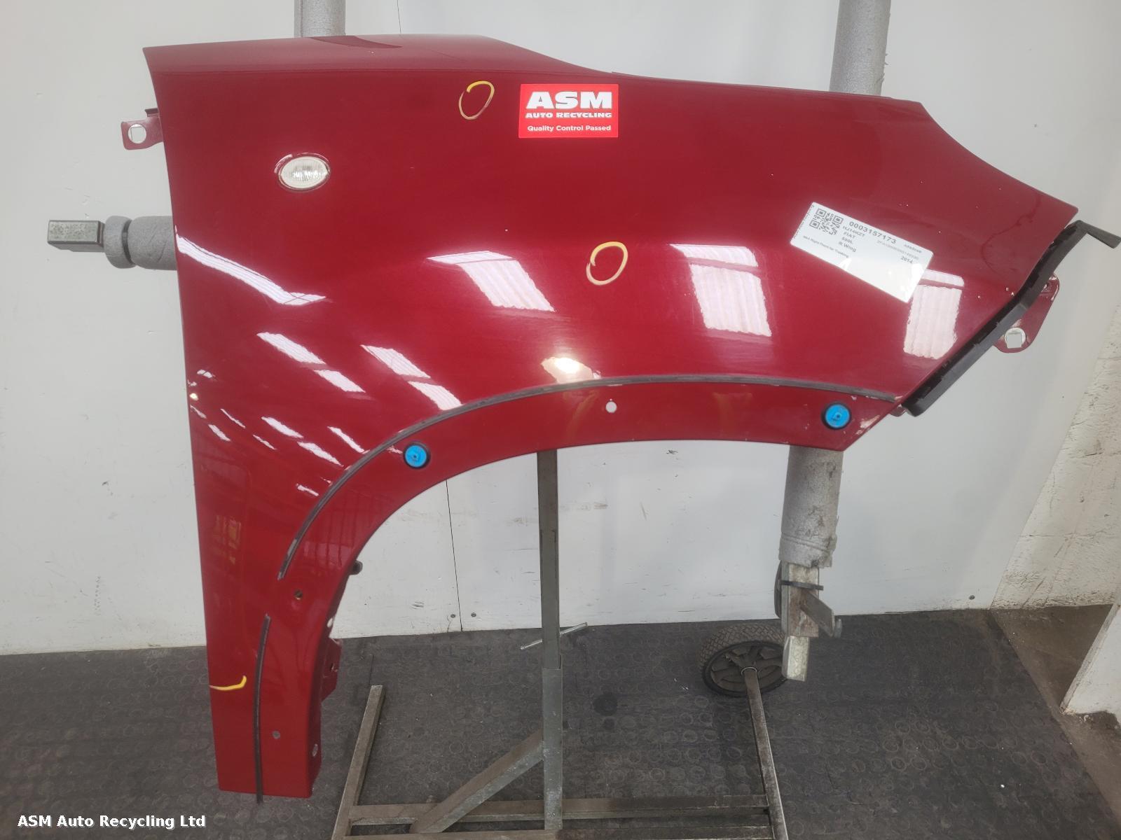 View Auto part R Wing Fiat 500l 2014
