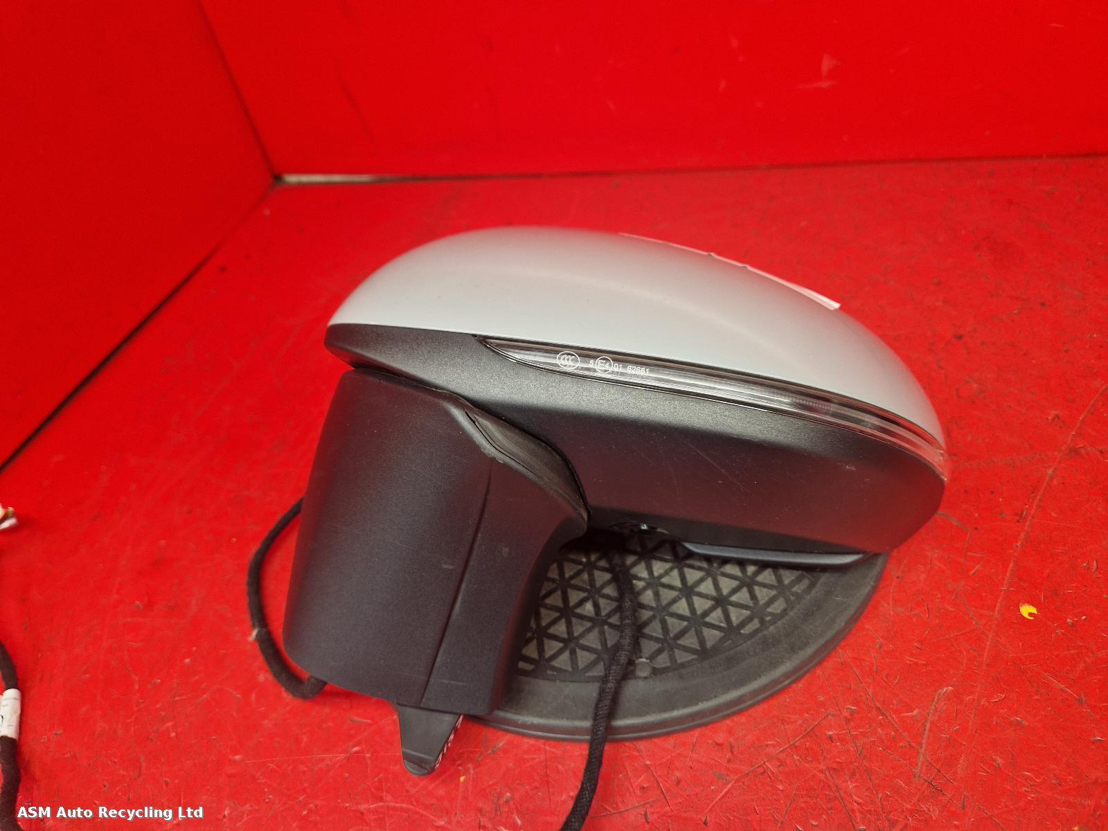 View Auto part L Door Mirror Mercedes Eqe 2023