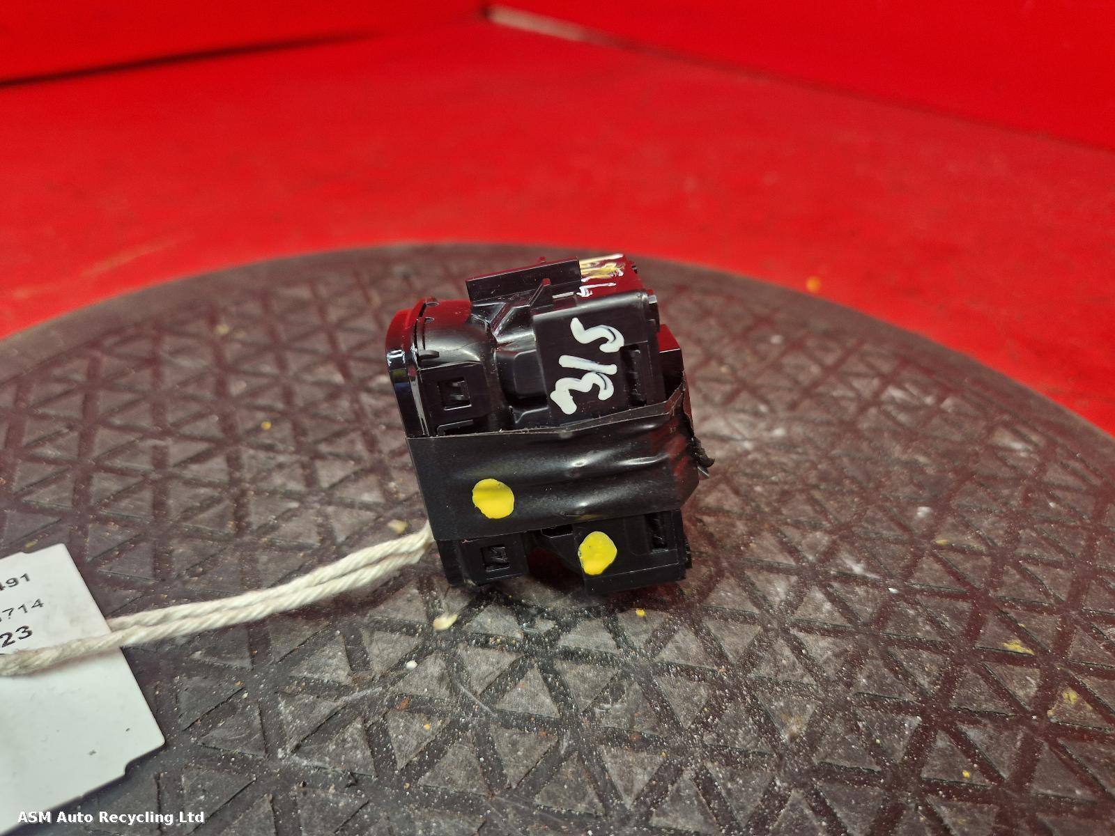 View Auto part Elect. Window Switch Mercedes Eqe 2023