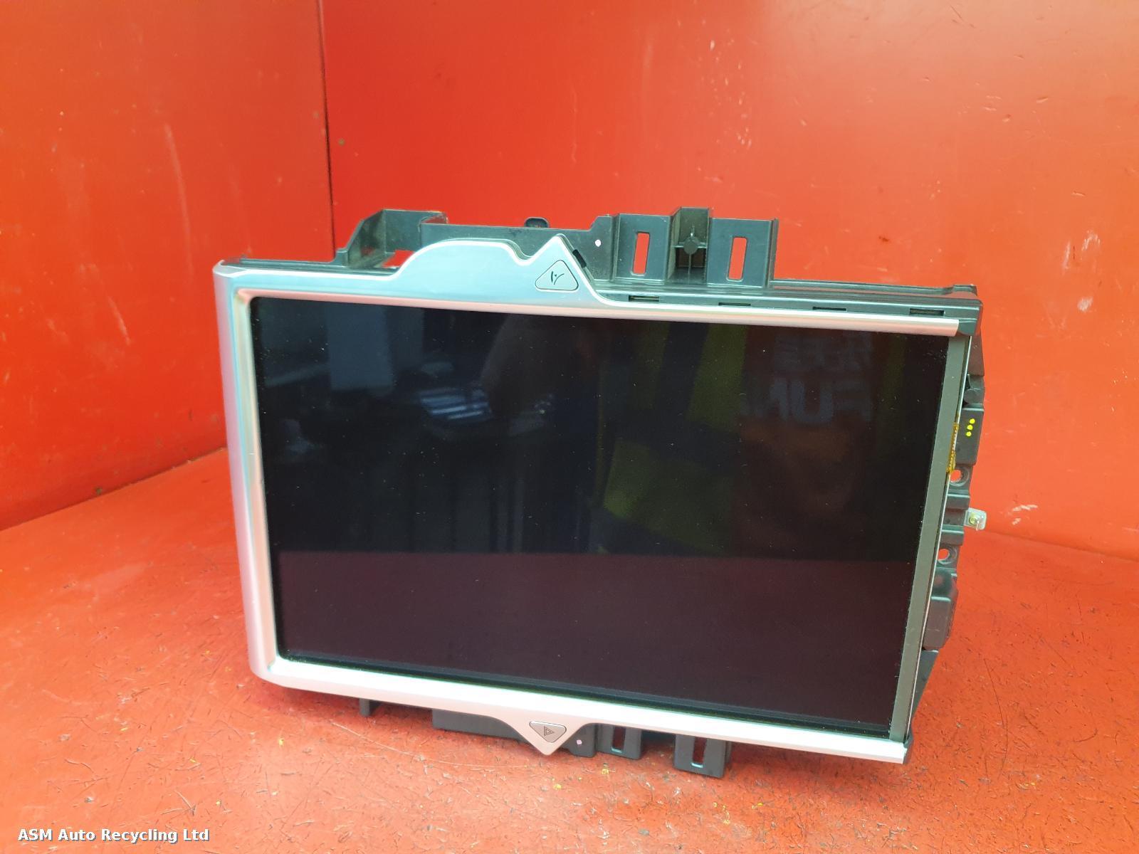 View Auto part Radio Display Tesla Model S 2015
