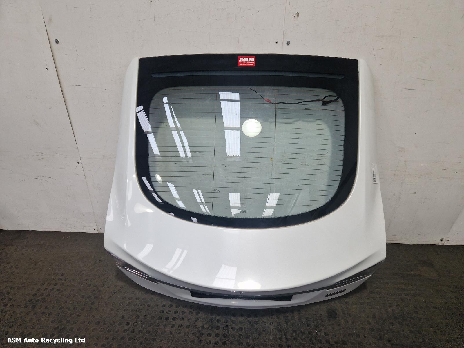 View Auto part Bootlid/Tailgate Tesla Model S 2015