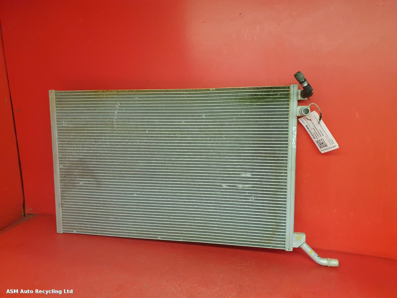 View Auto part Radiator Land Rover Range Rover Velar 2020