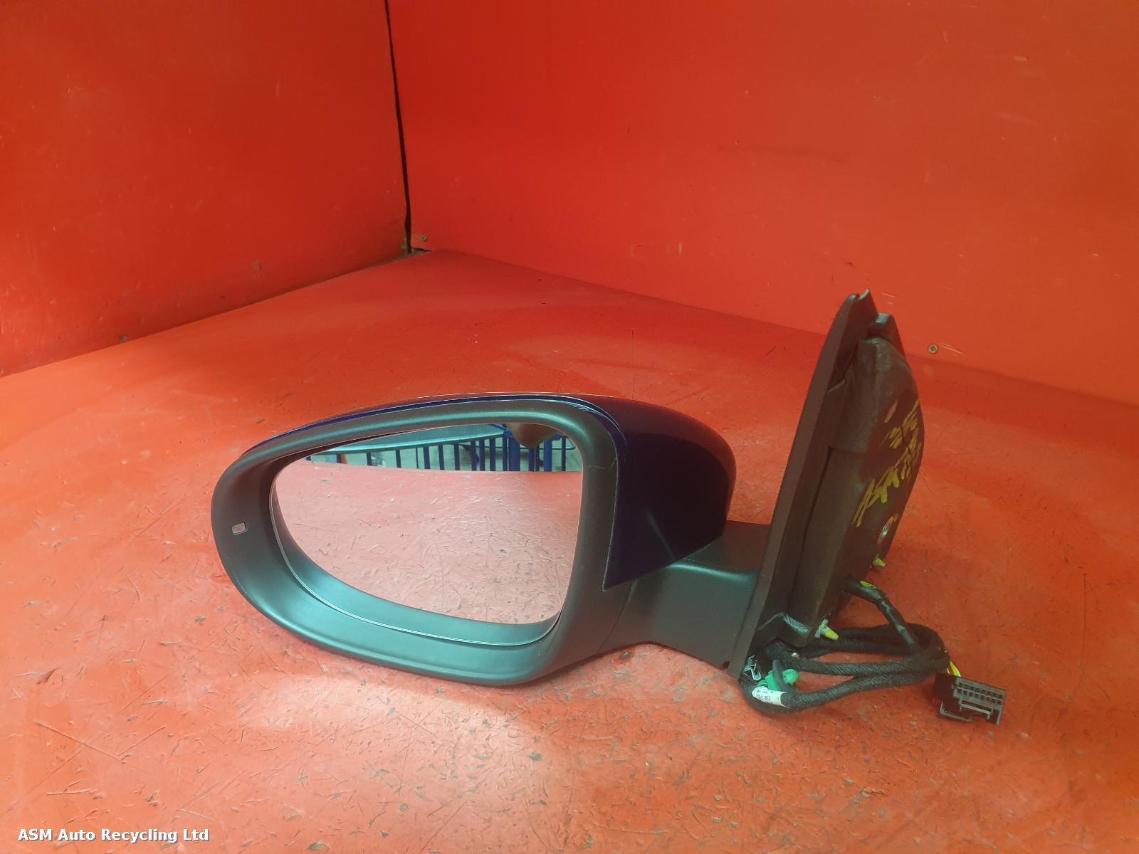 View Auto part L Door Mirror Volkswagen Golf 2009