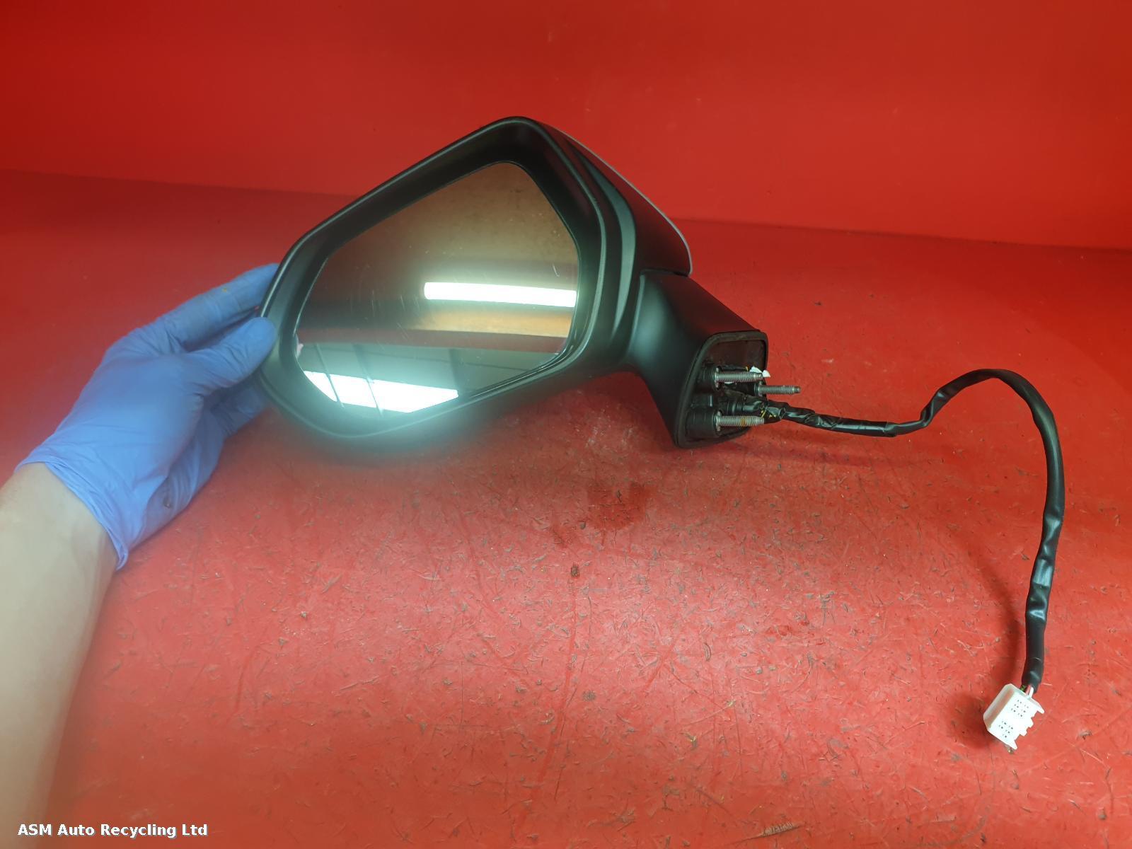 View Auto part L Door Mirror Toyota Corolla 2020