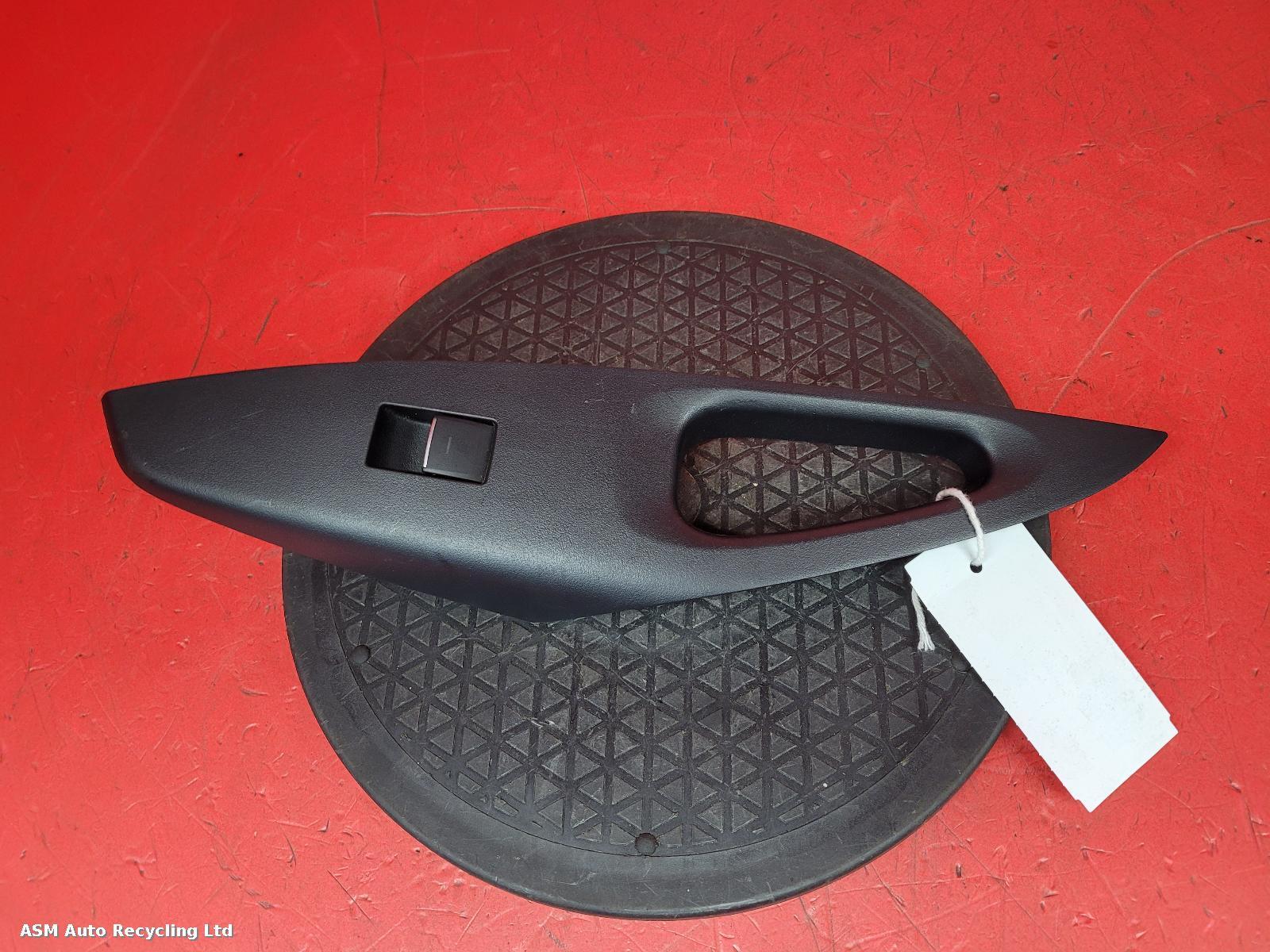 View Auto part Elect. Window Switch Toyota Corolla 2020