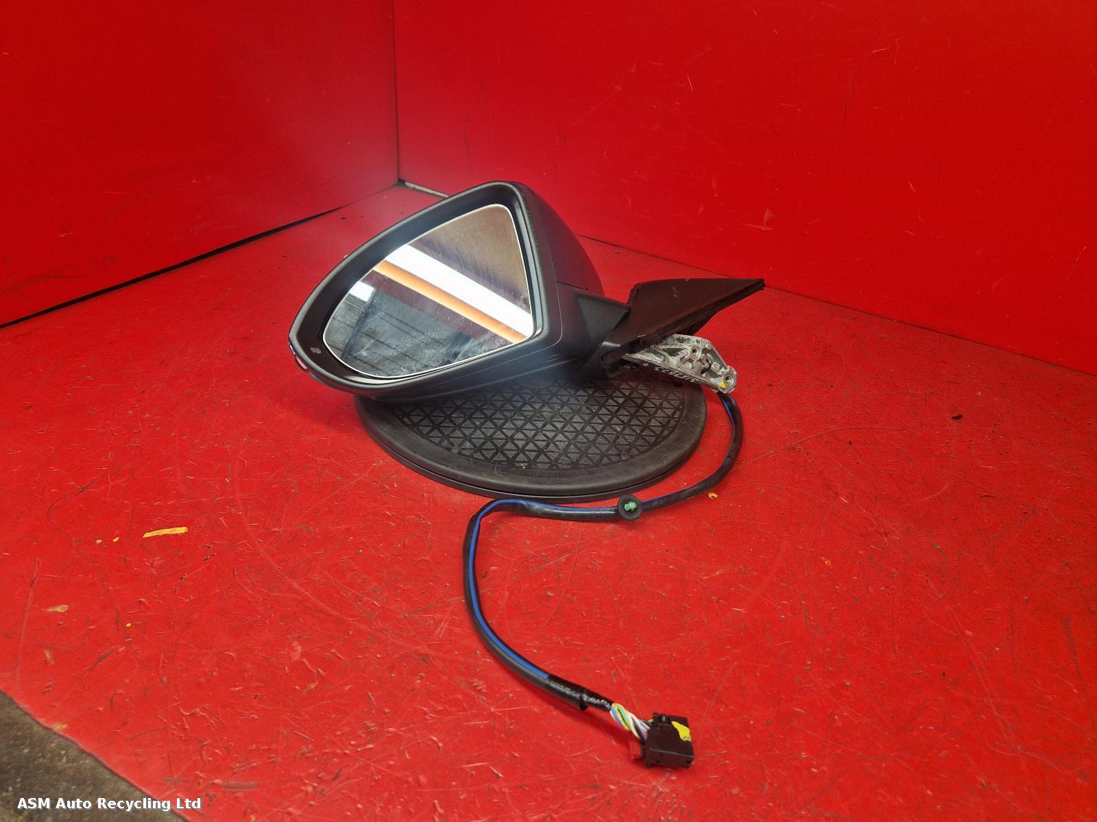 View Auto part L Door Mirror Volkswagen Golf 2018