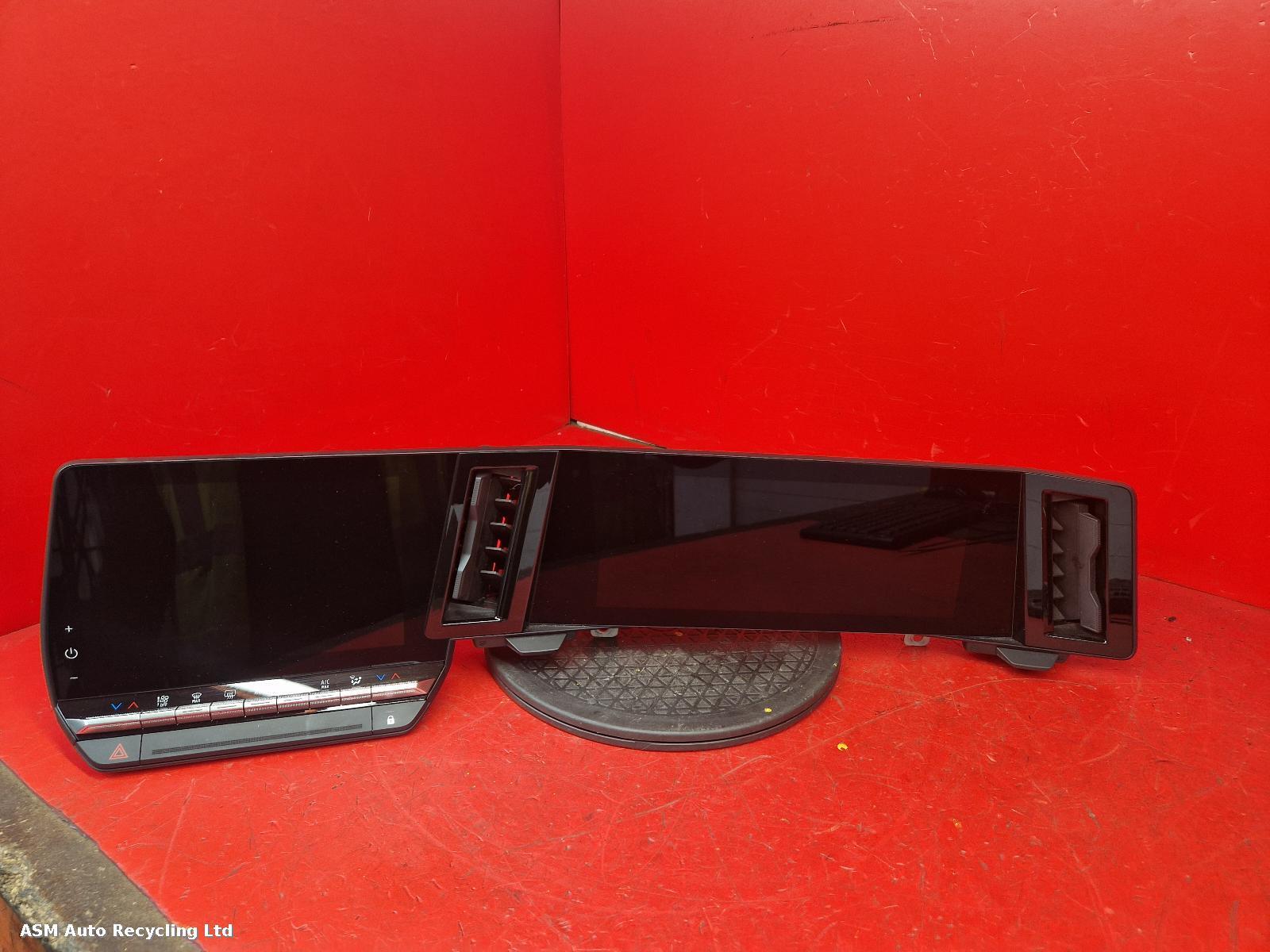 View Auto part Radio Display Renault Megane E-tech 2024
