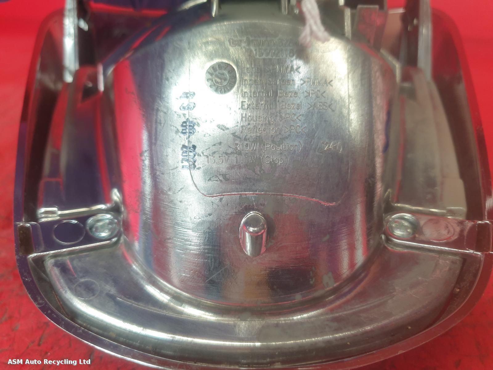View Auto part Taillight Vespa Primavera 2021