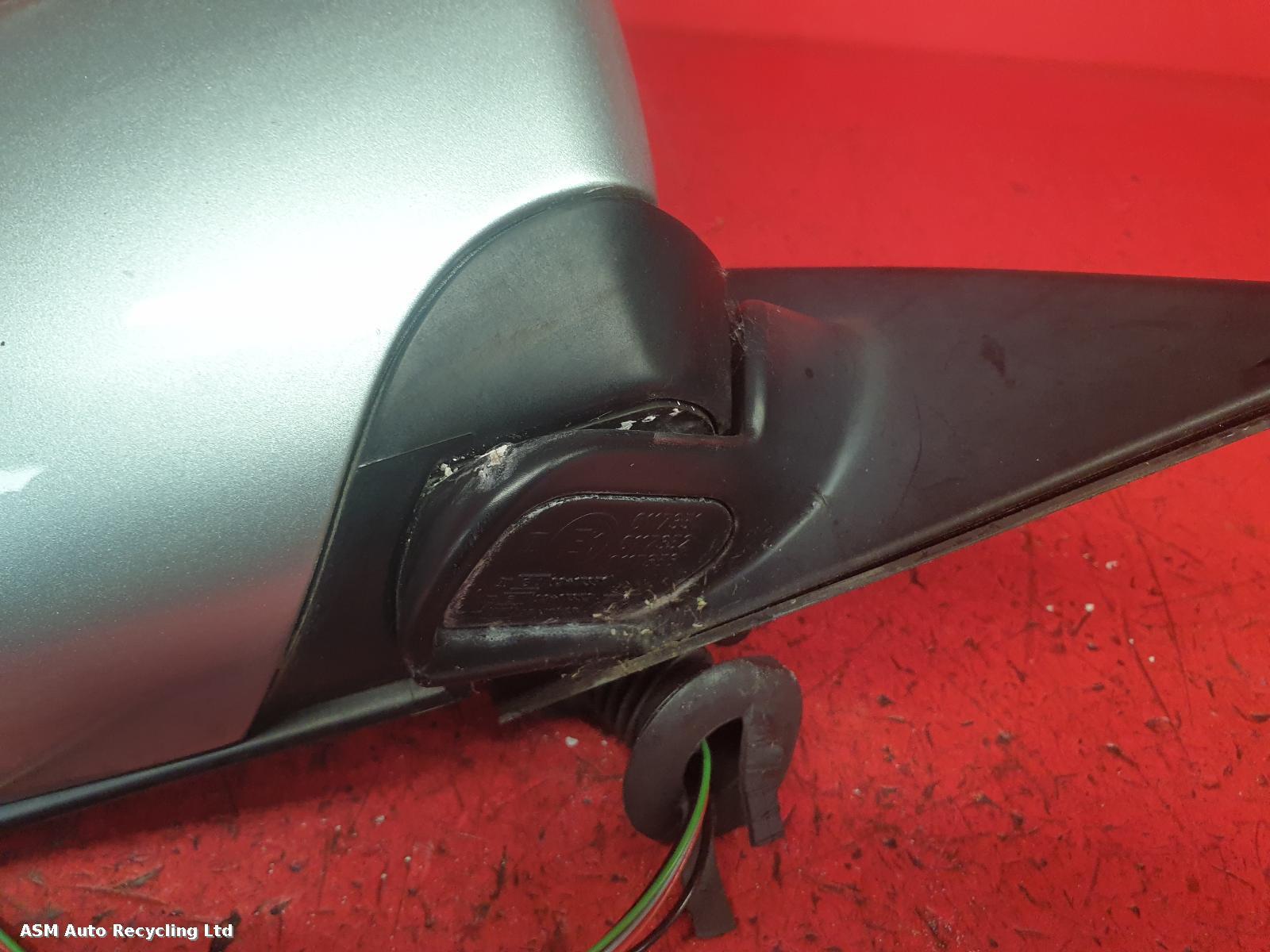 View Auto part R Door Mirror Bmw 5 Series 1997