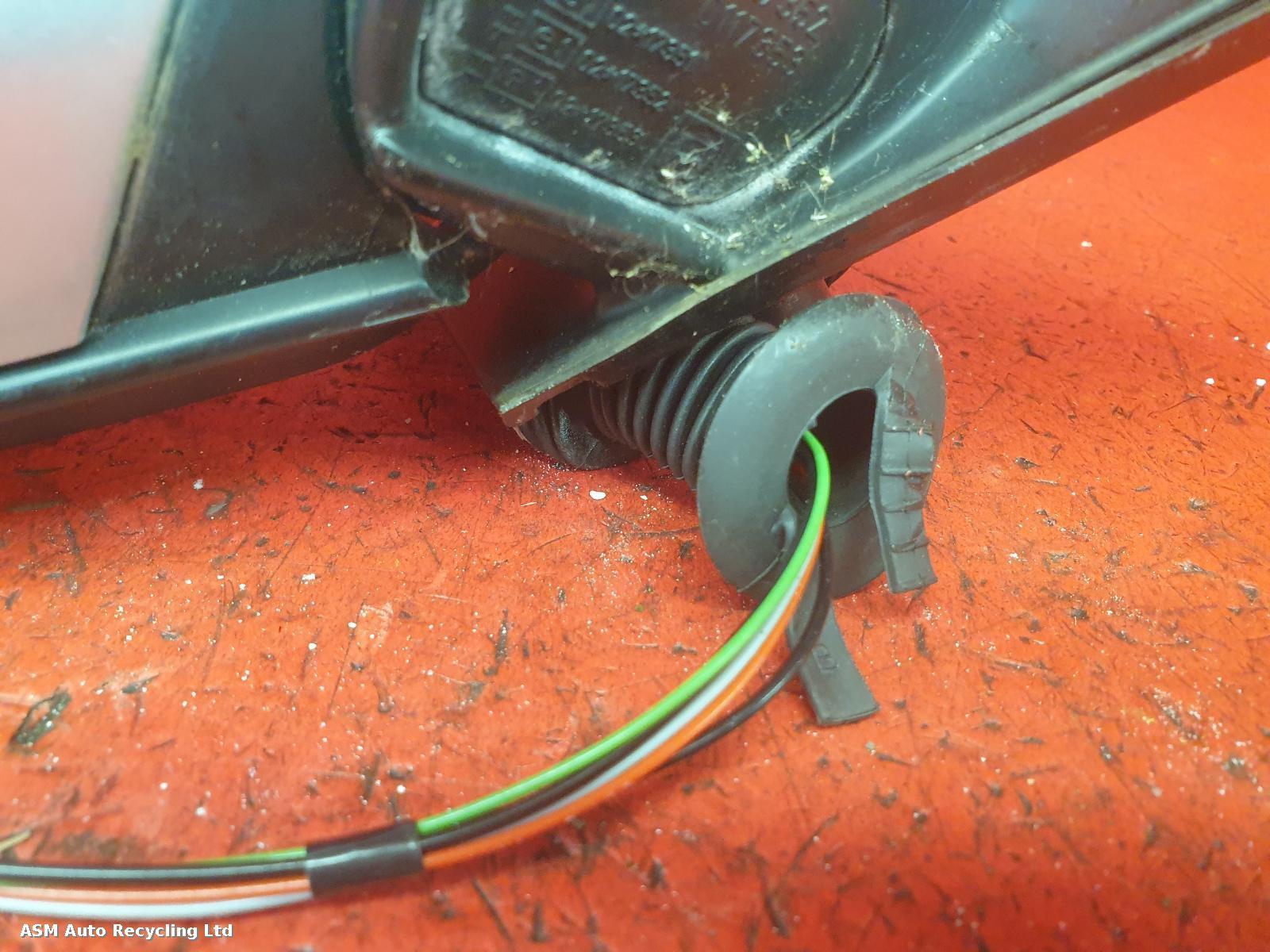 View Auto part R Door Mirror Bmw 5 Series 1997