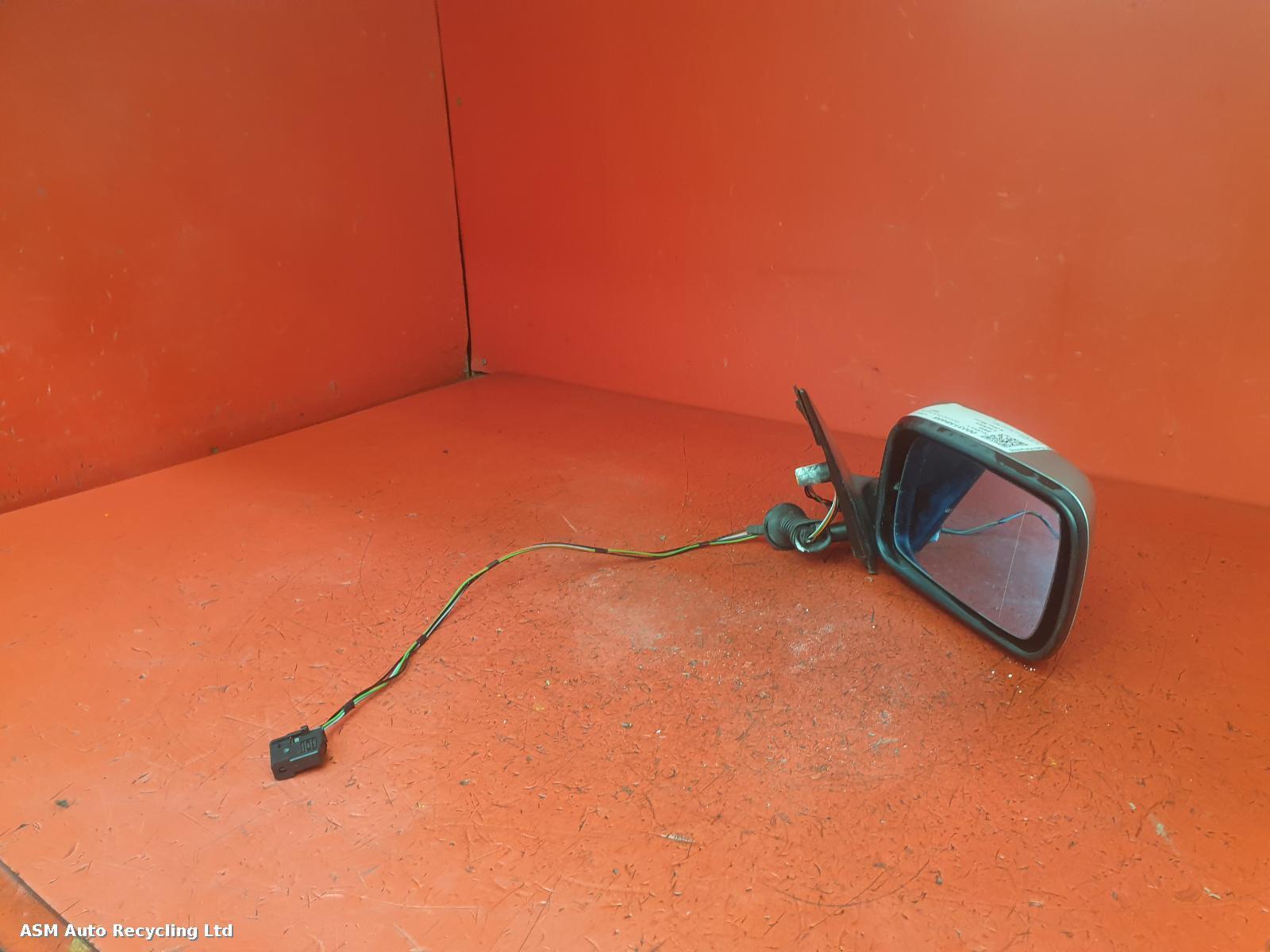 View Auto part R Door Mirror Bmw 5 Series 1997