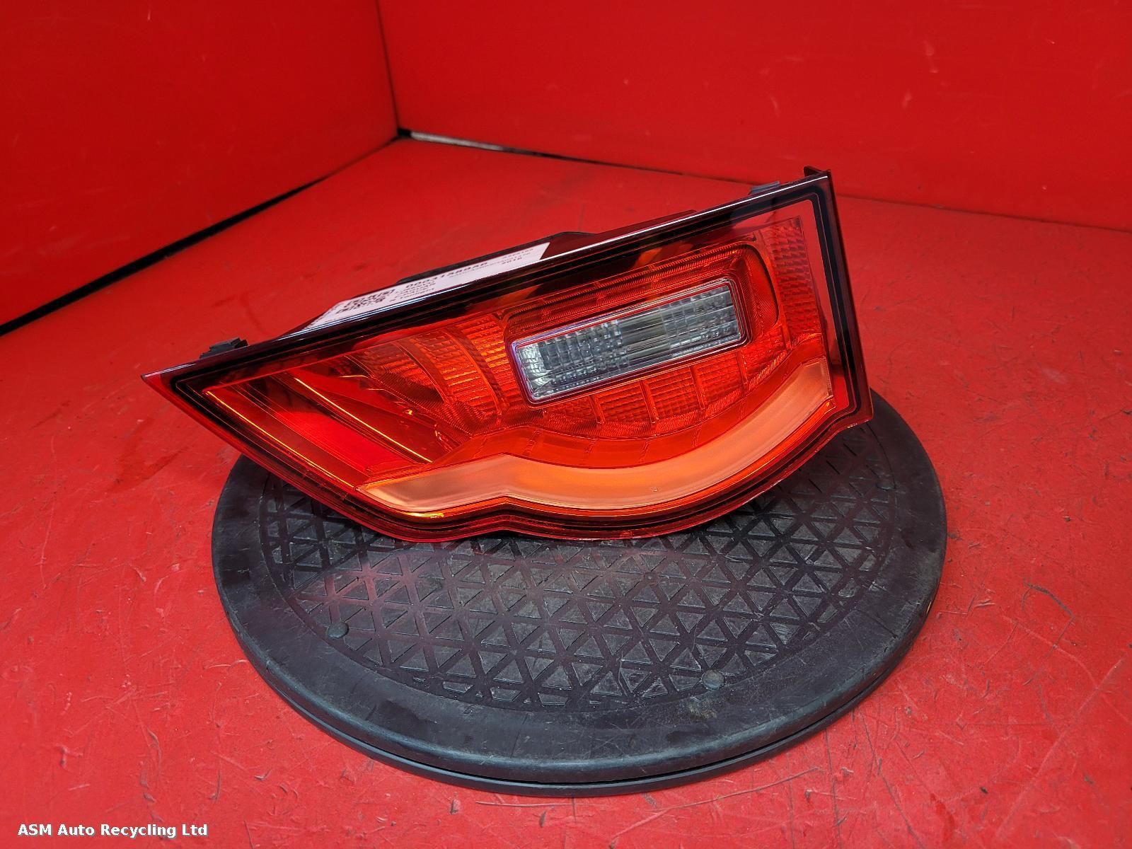 View Auto part R Taillight Jaguar F-pace 2016