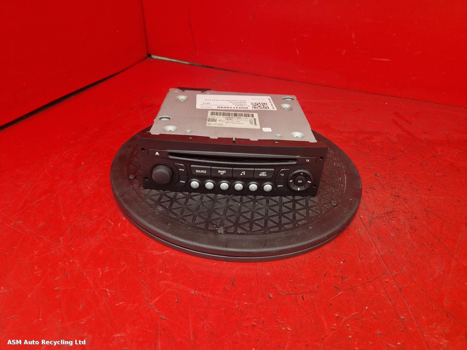 View Auto part A/V Equipment Citroen Dispatch 2015