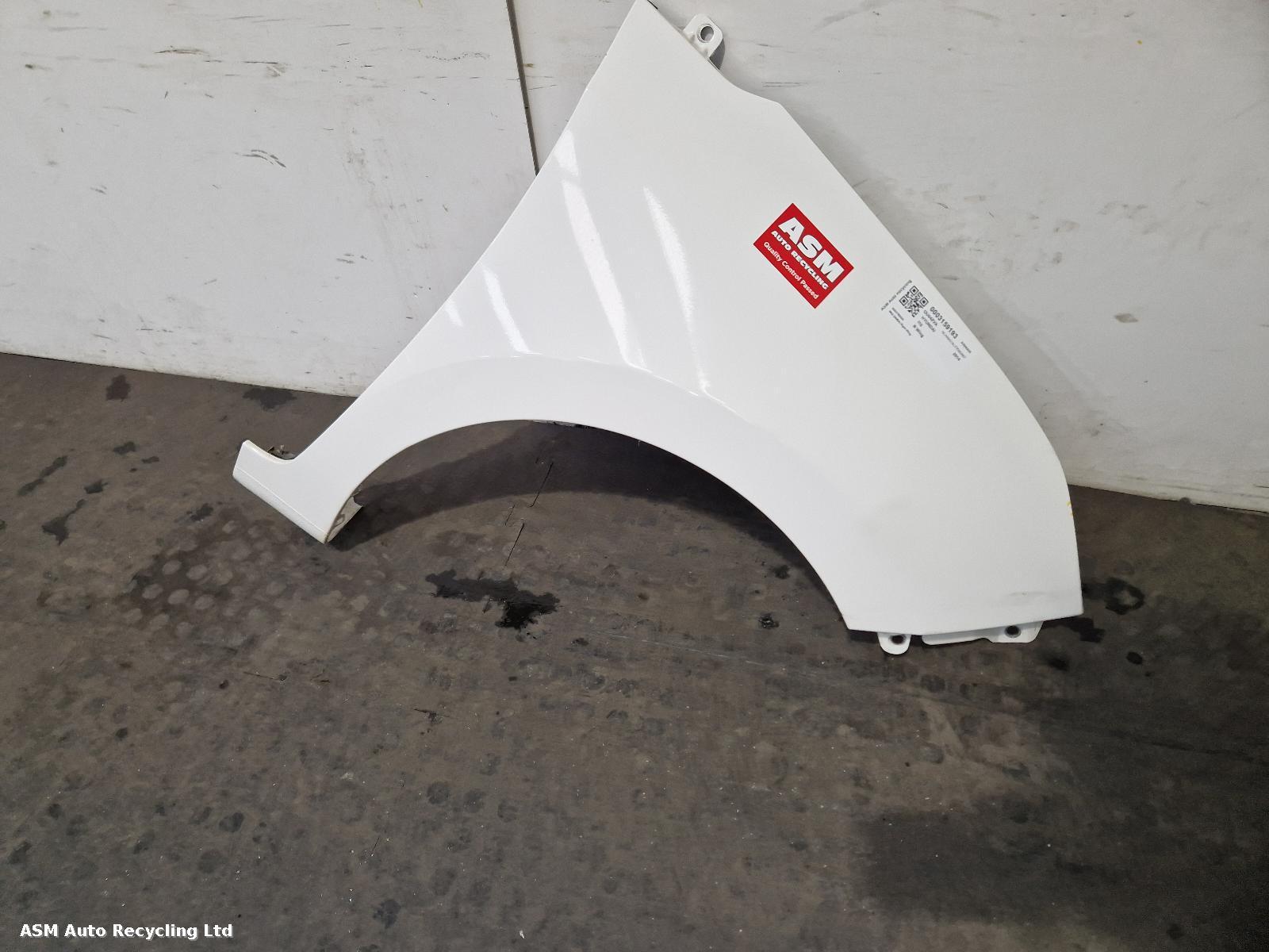 View Auto part R Wing Hyundai I10 2014