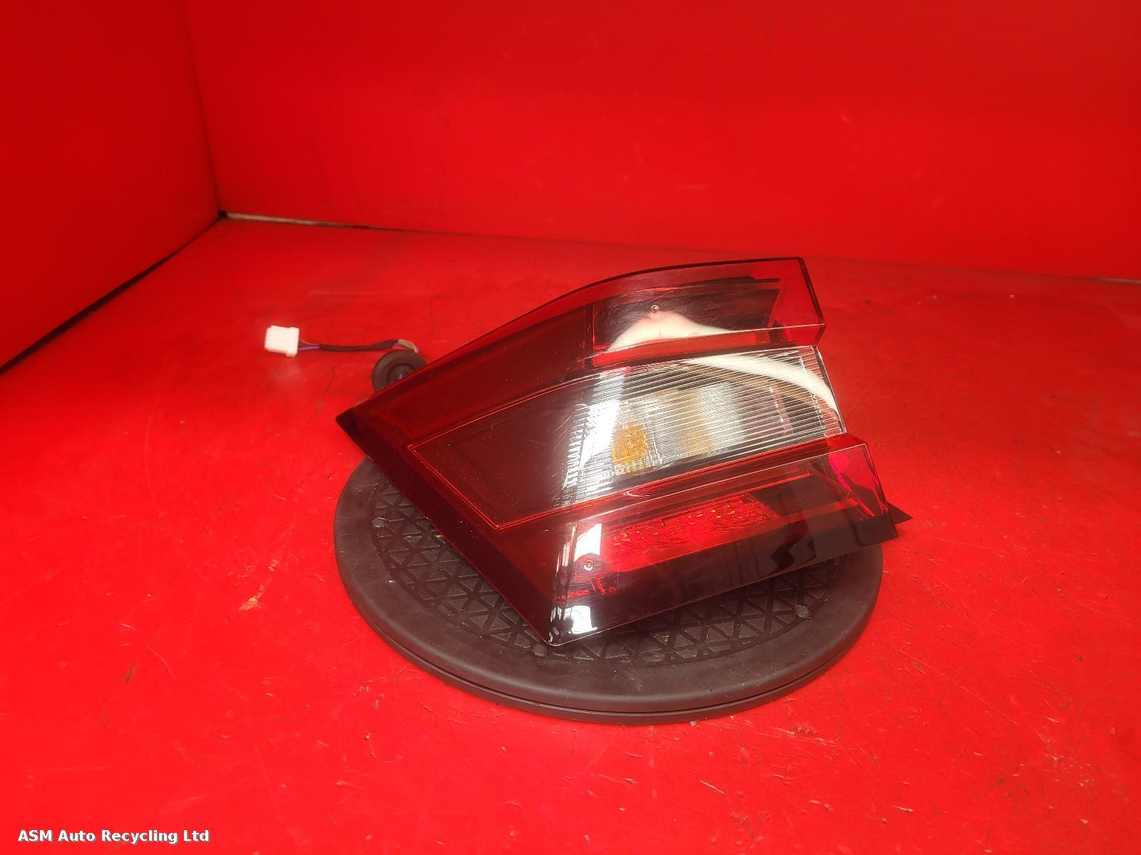 View Auto part L Taillight Nissan Juke 2022