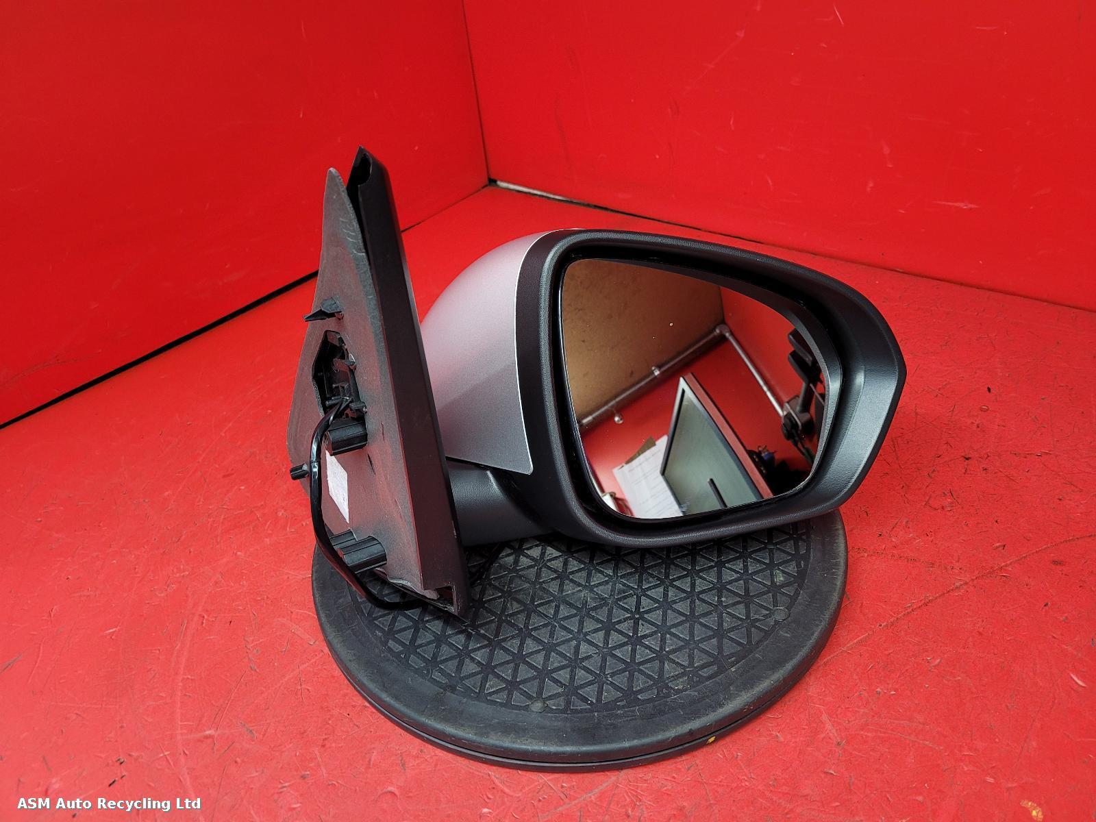 View Auto part R Door Mirror Dacia Duster 2023