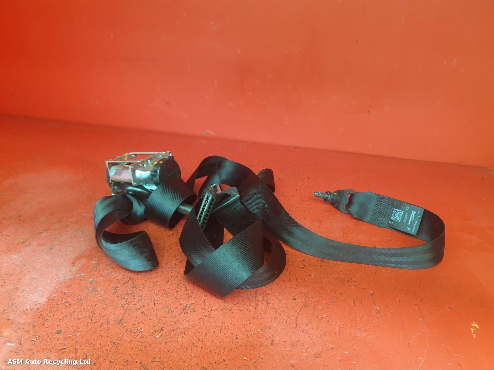 View Auto part Seat Belt Dacia Duster 2023