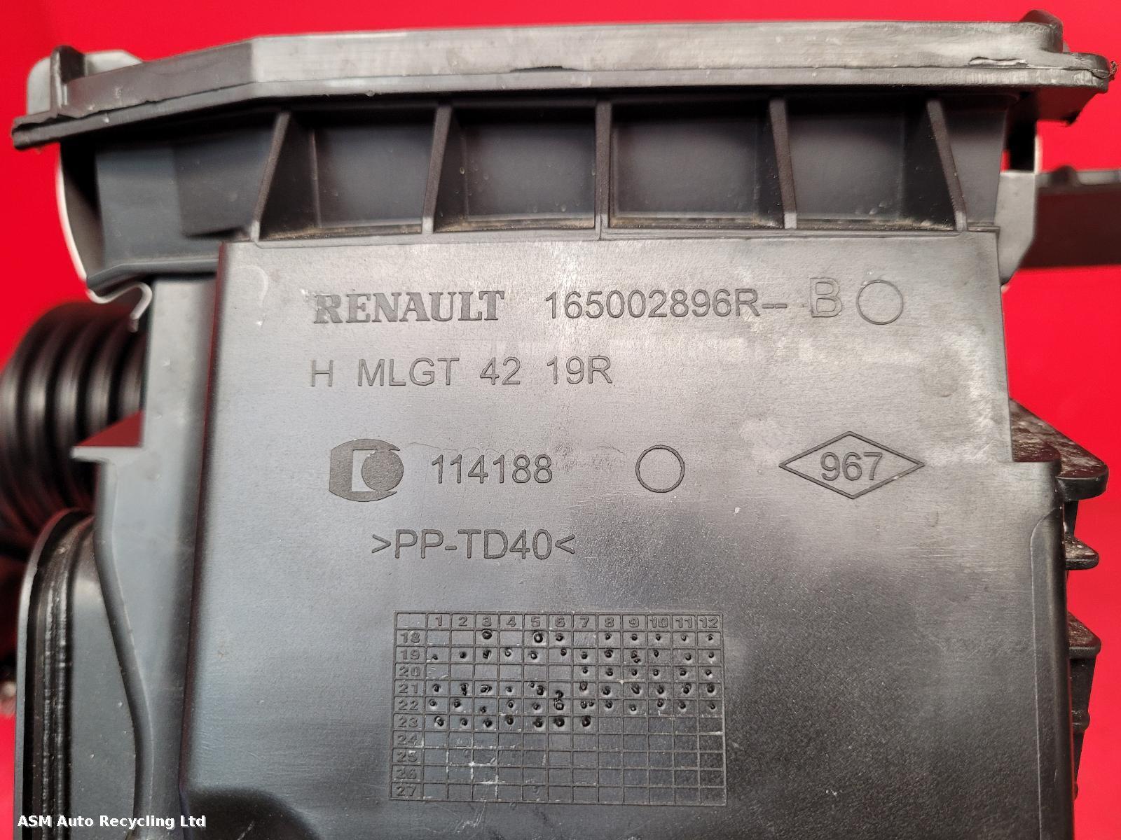 View Auto part Air Cleaner/Box Dacia Duster 2023
