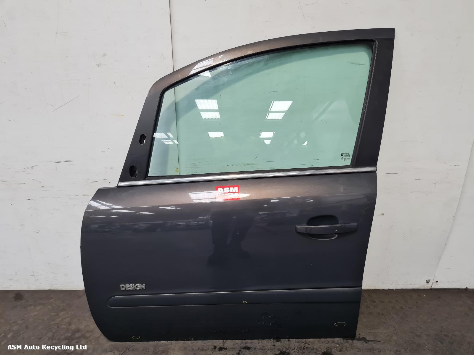 View Auto part L Front Door Vauxhall Zafira 2013