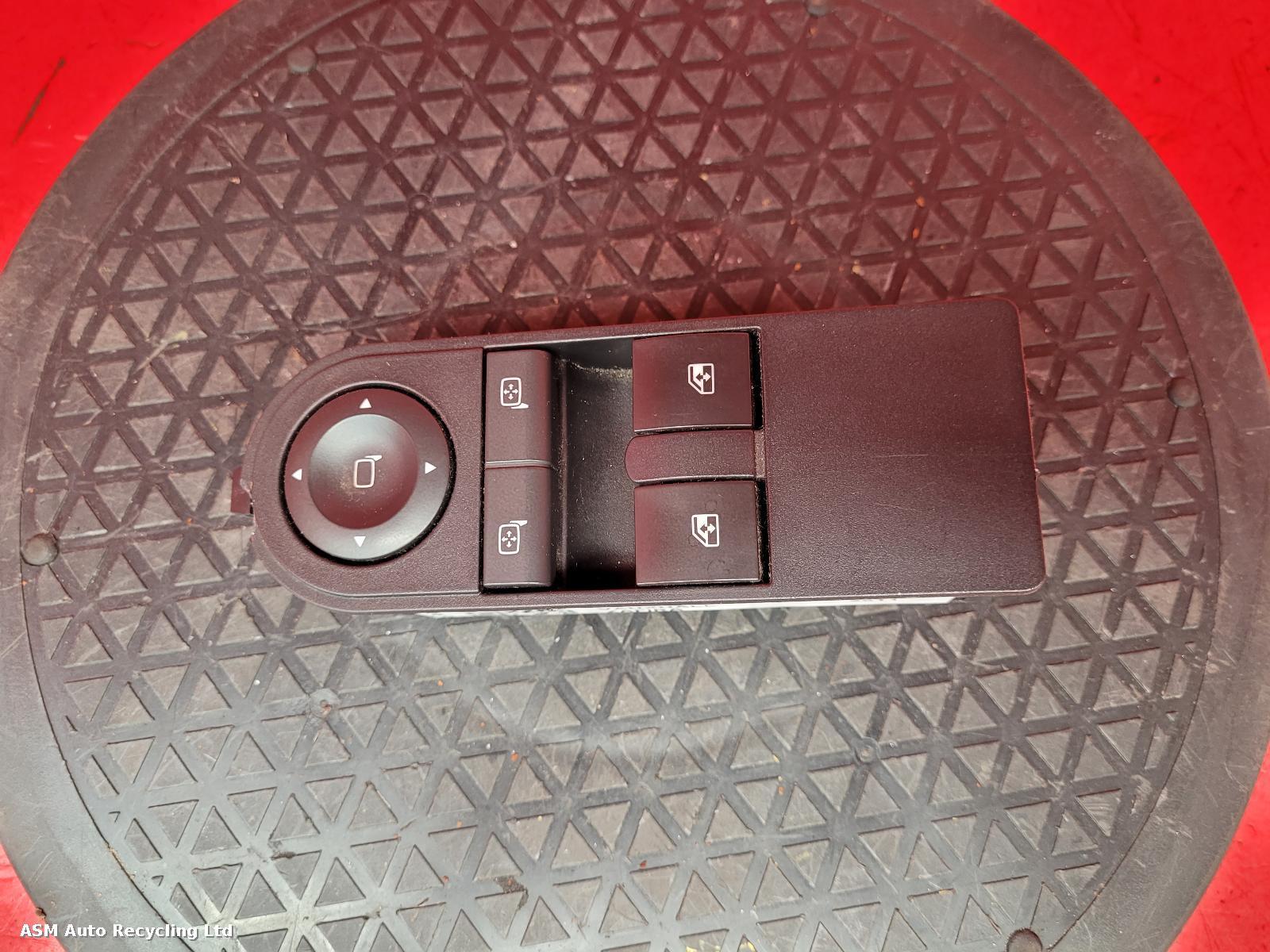 View Auto part Elect. Window Switch Vauxhall Zafira 2011