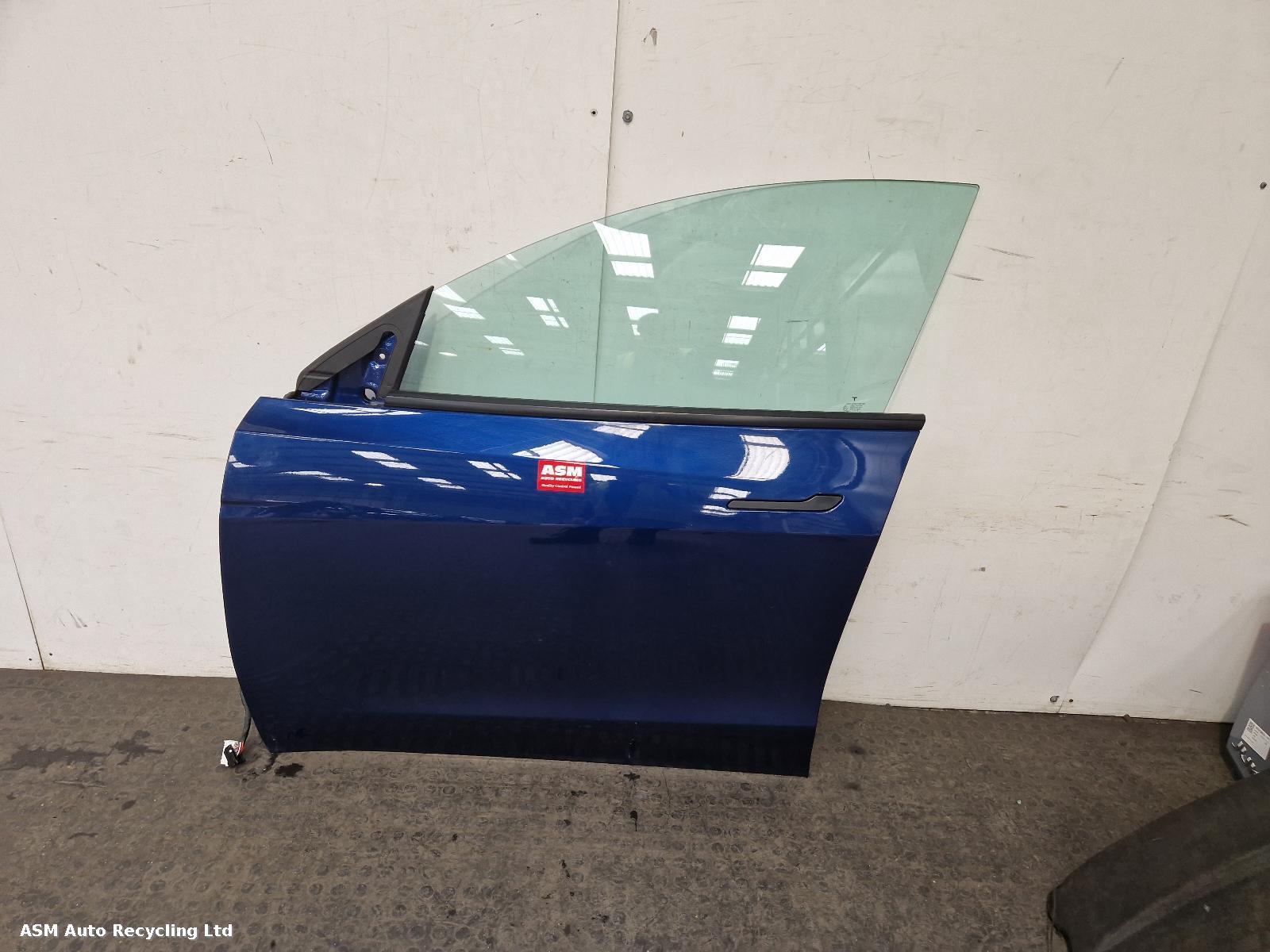 View Auto part L Front Door Tesla Model Y 2022