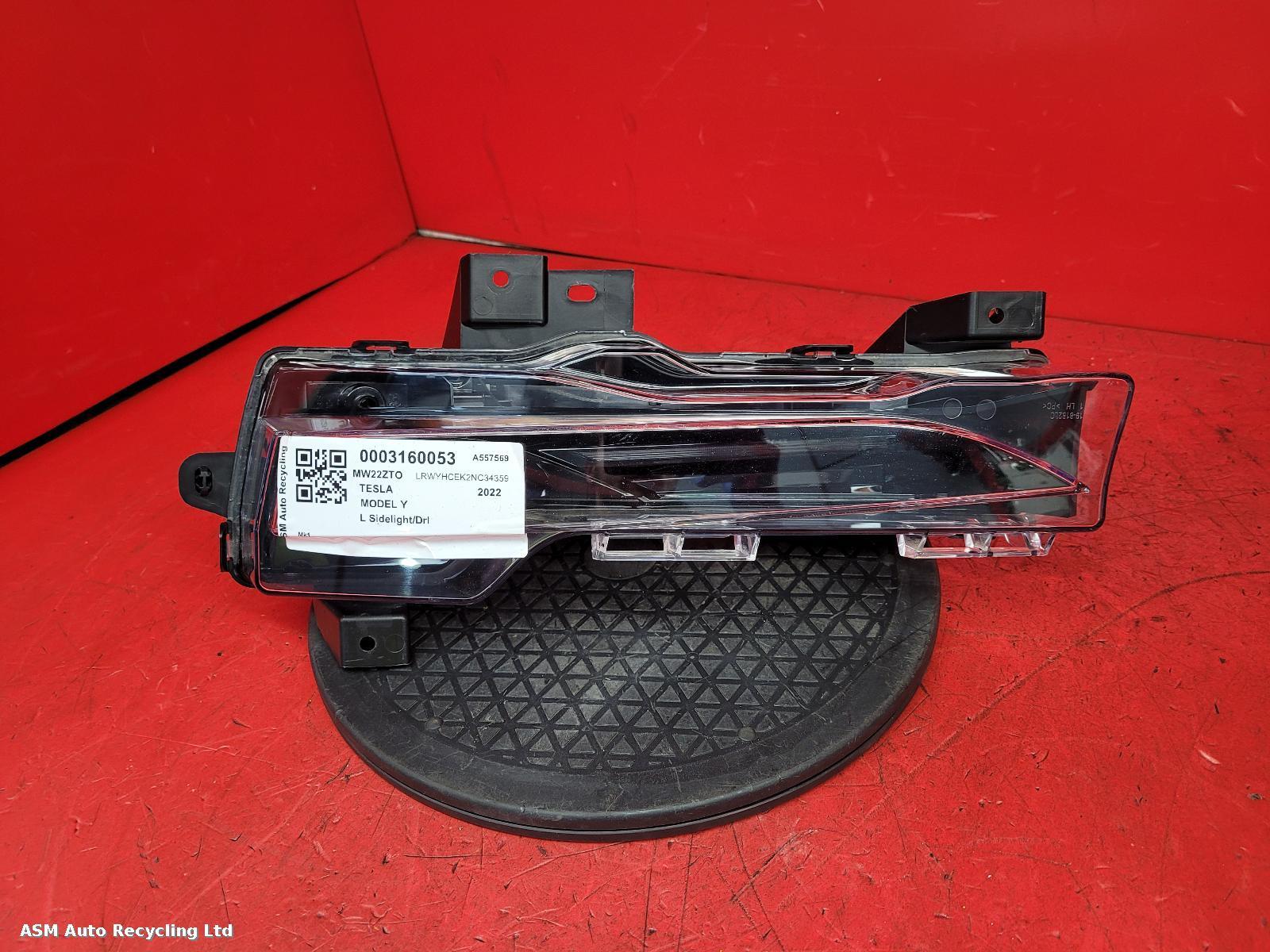 View Auto part L Sidelight/Daytime Running Light (DRL) Tesla Model Y 2022