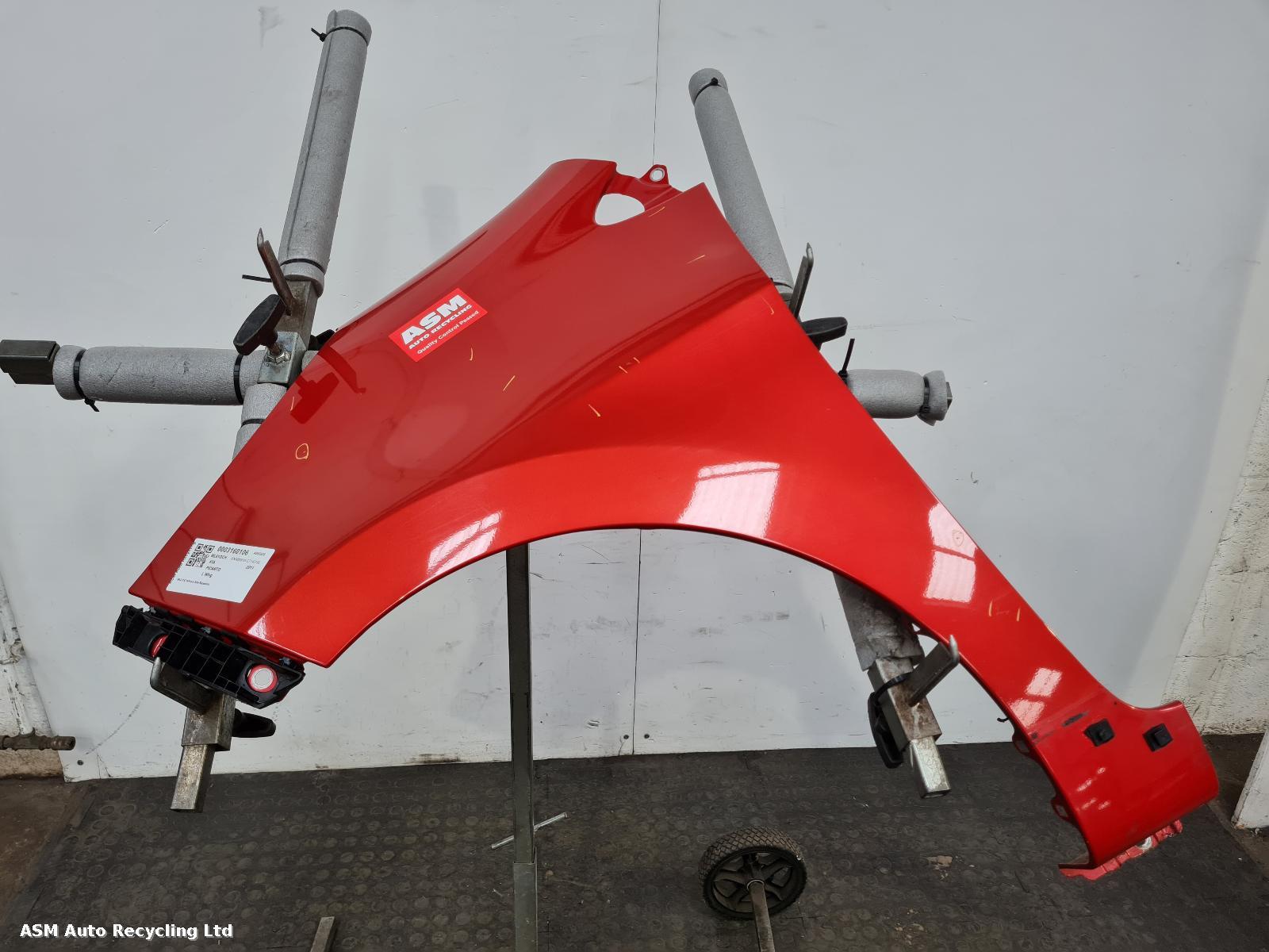 View Auto part L Wing Kia Picanto 2011