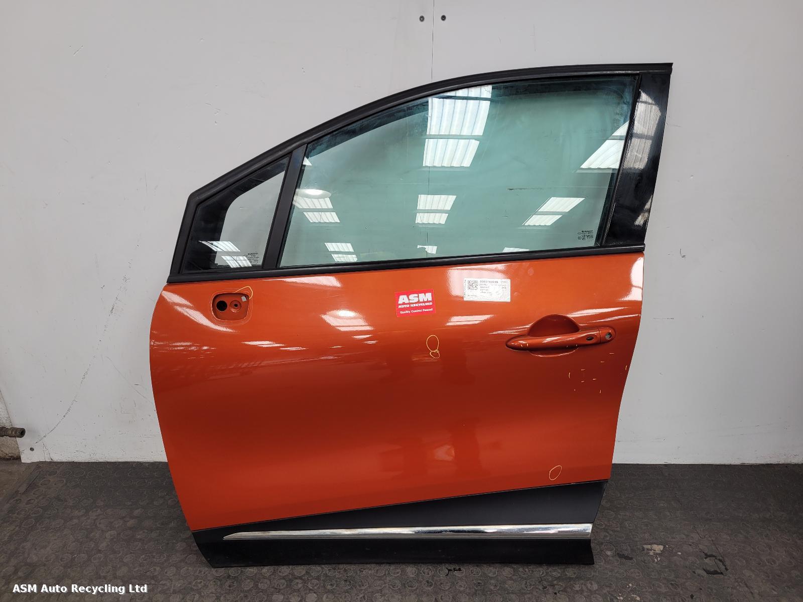 View Auto part L Front Door Renault Captur 2014