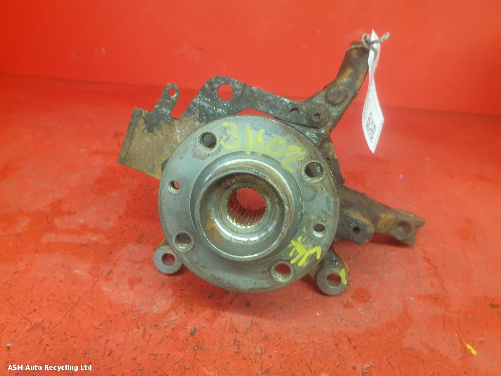 View Auto part RF Hub/Stub Axle Assembly Renault Captur 2014
