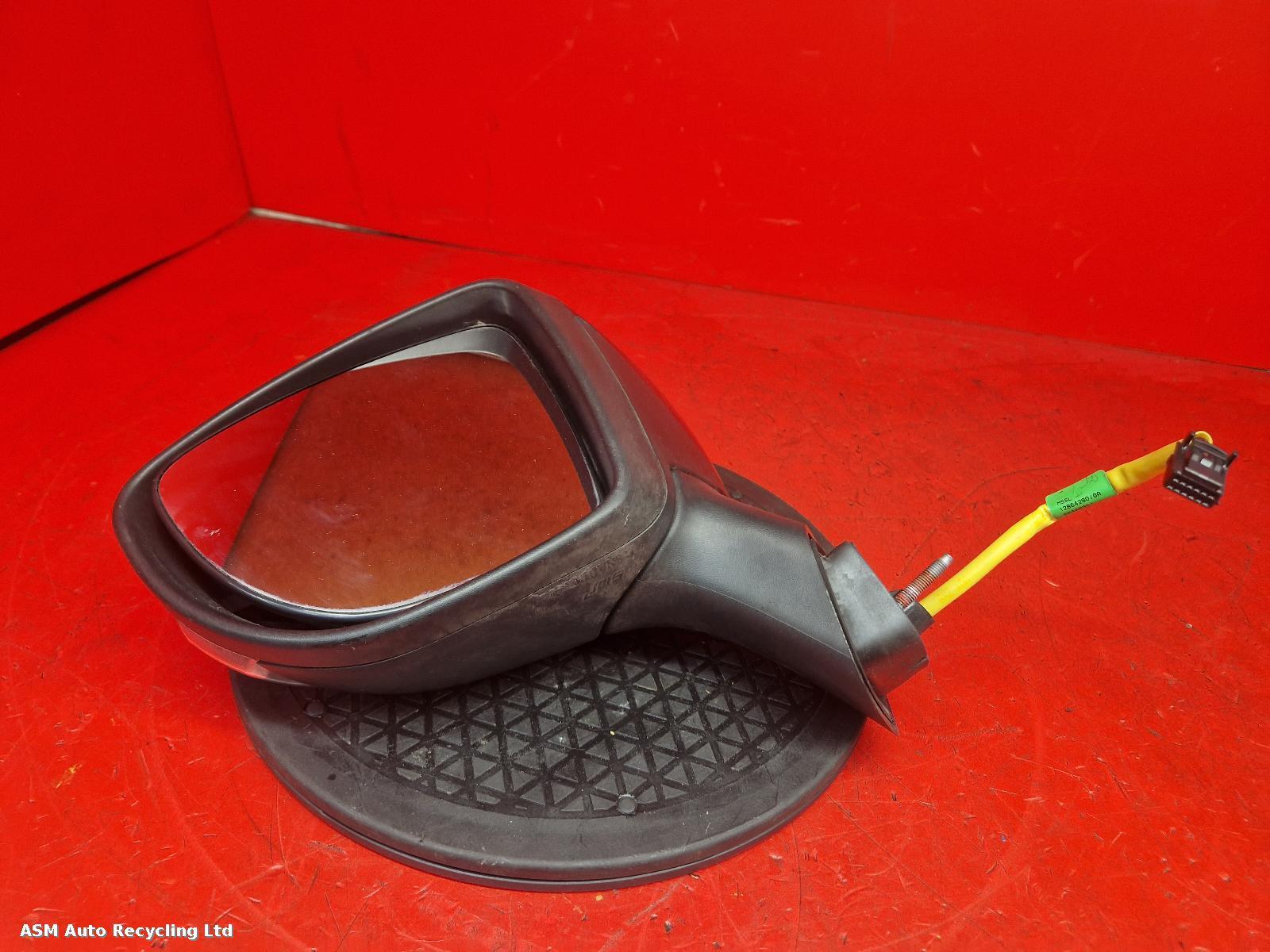 View Auto part L Door Mirror Renault Captur 2014