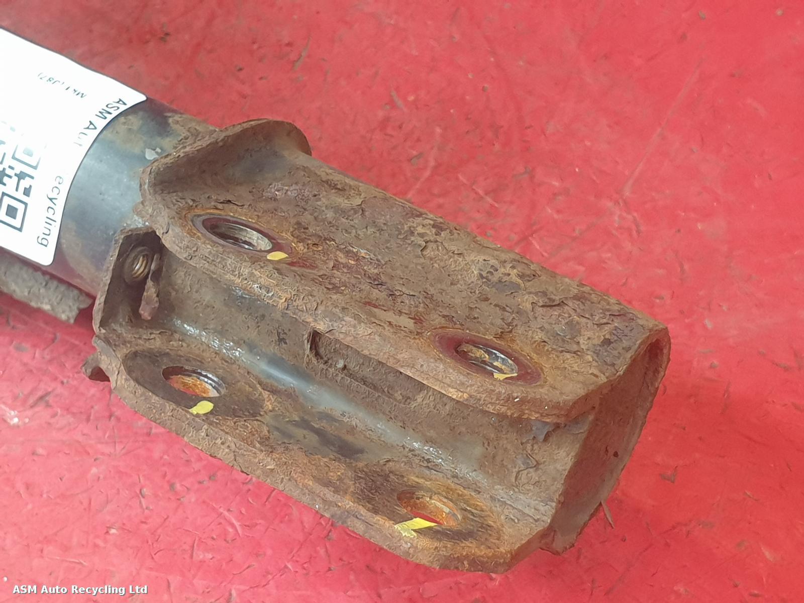 View Auto part RF Strut Renault Captur 2014
