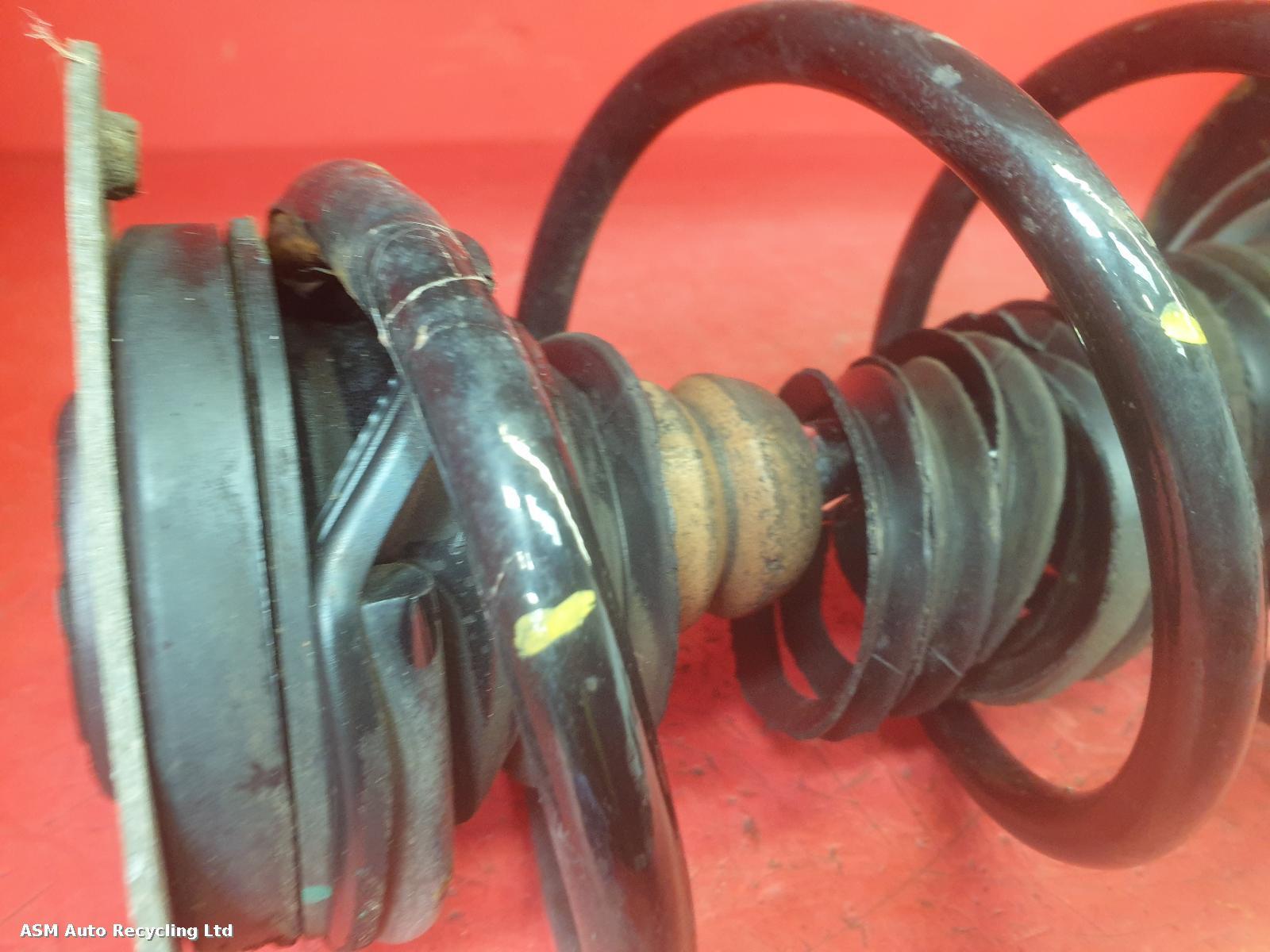 View Auto part RF Strut Renault Captur 2014